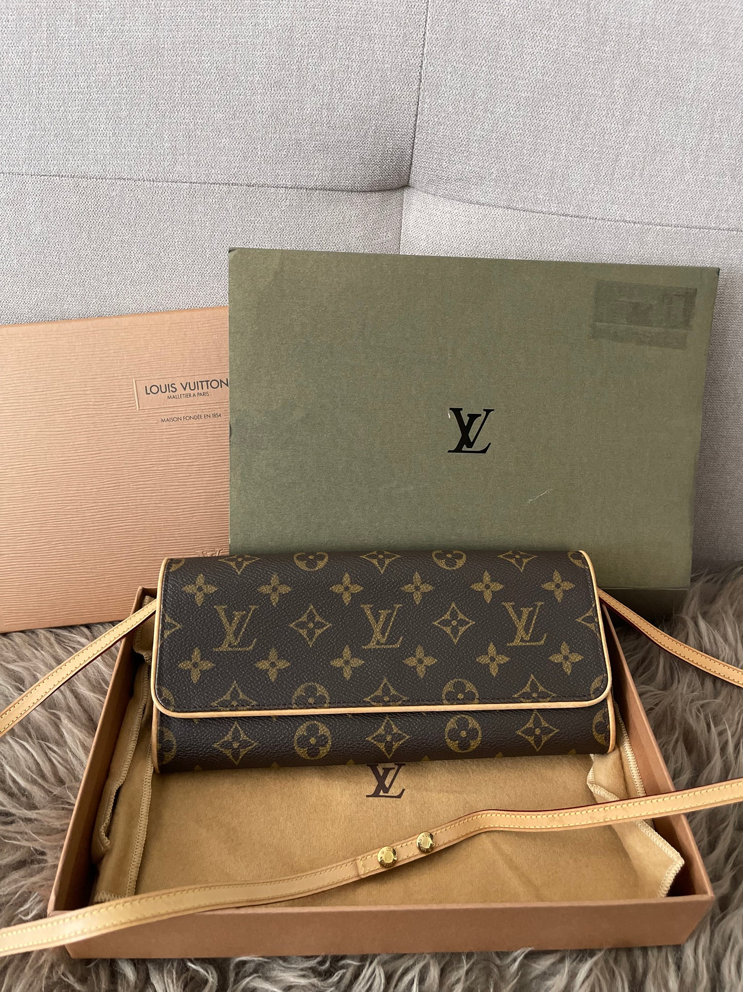 Preloved Authentic Louis Vuitton Monogram Pochette Twin PM cross body bag