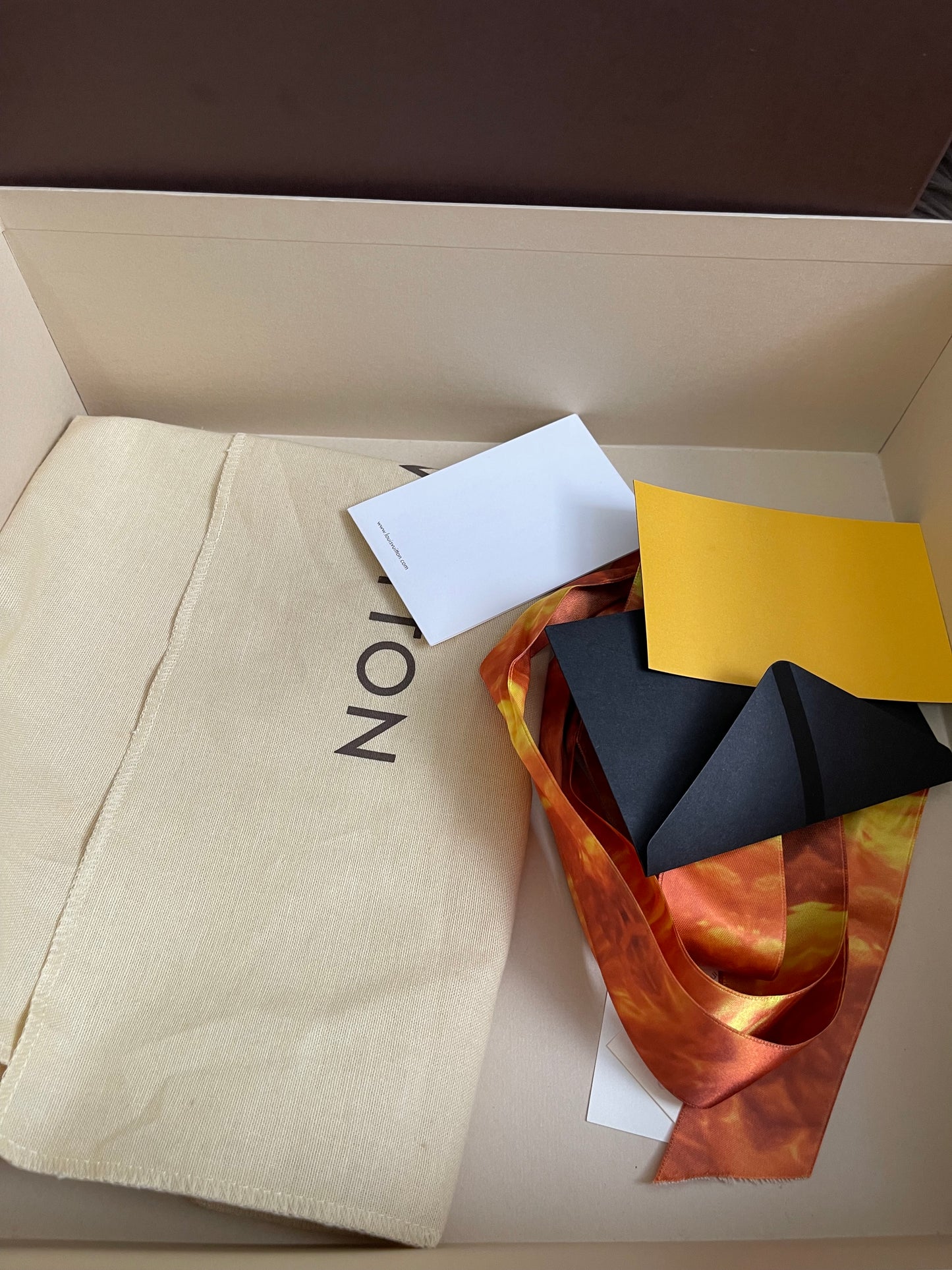 Preloved Louis Vuitton 2005 Nil messenger bag
