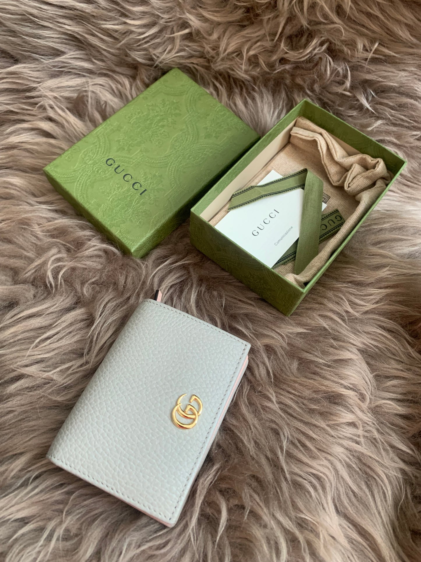 Gucci
GG Marmont card case wallet