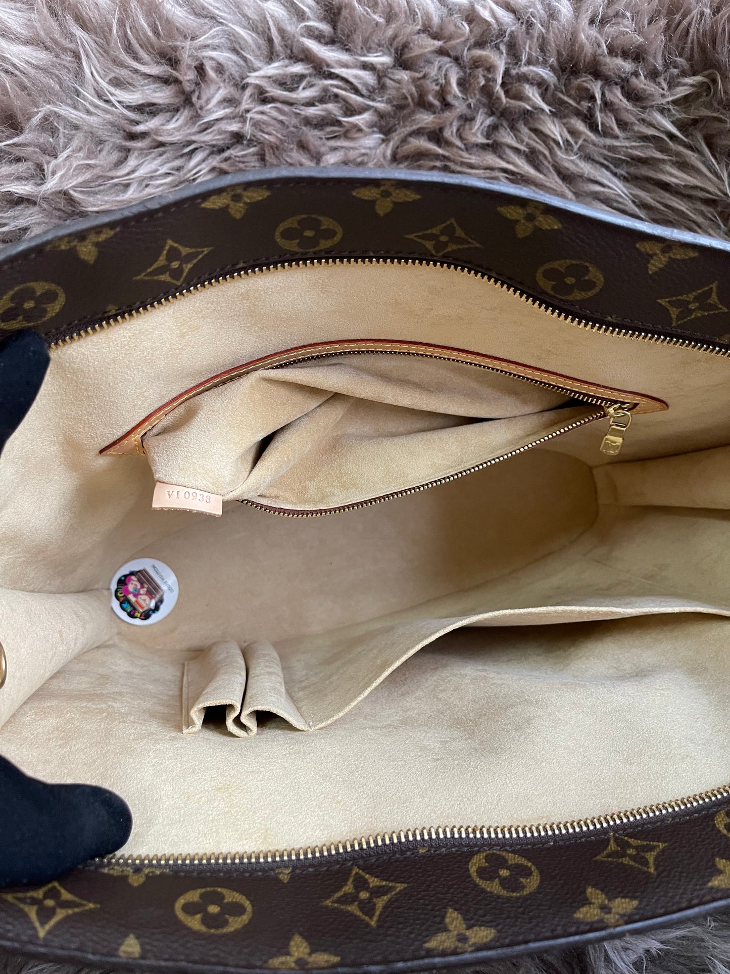 🔥 Big Drop Alert + Extra Discount! 🔥 Preloved Louis Vuitton 2006 Babylone tote bag
