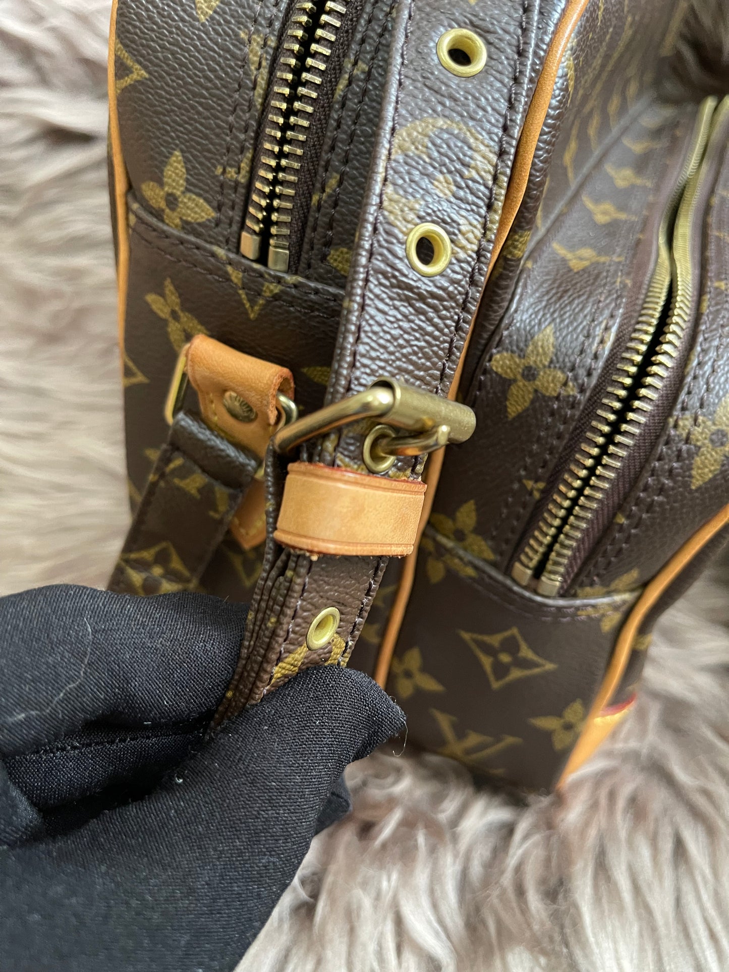 Preloved Louis Vuitton 2005 Nil messenger bag