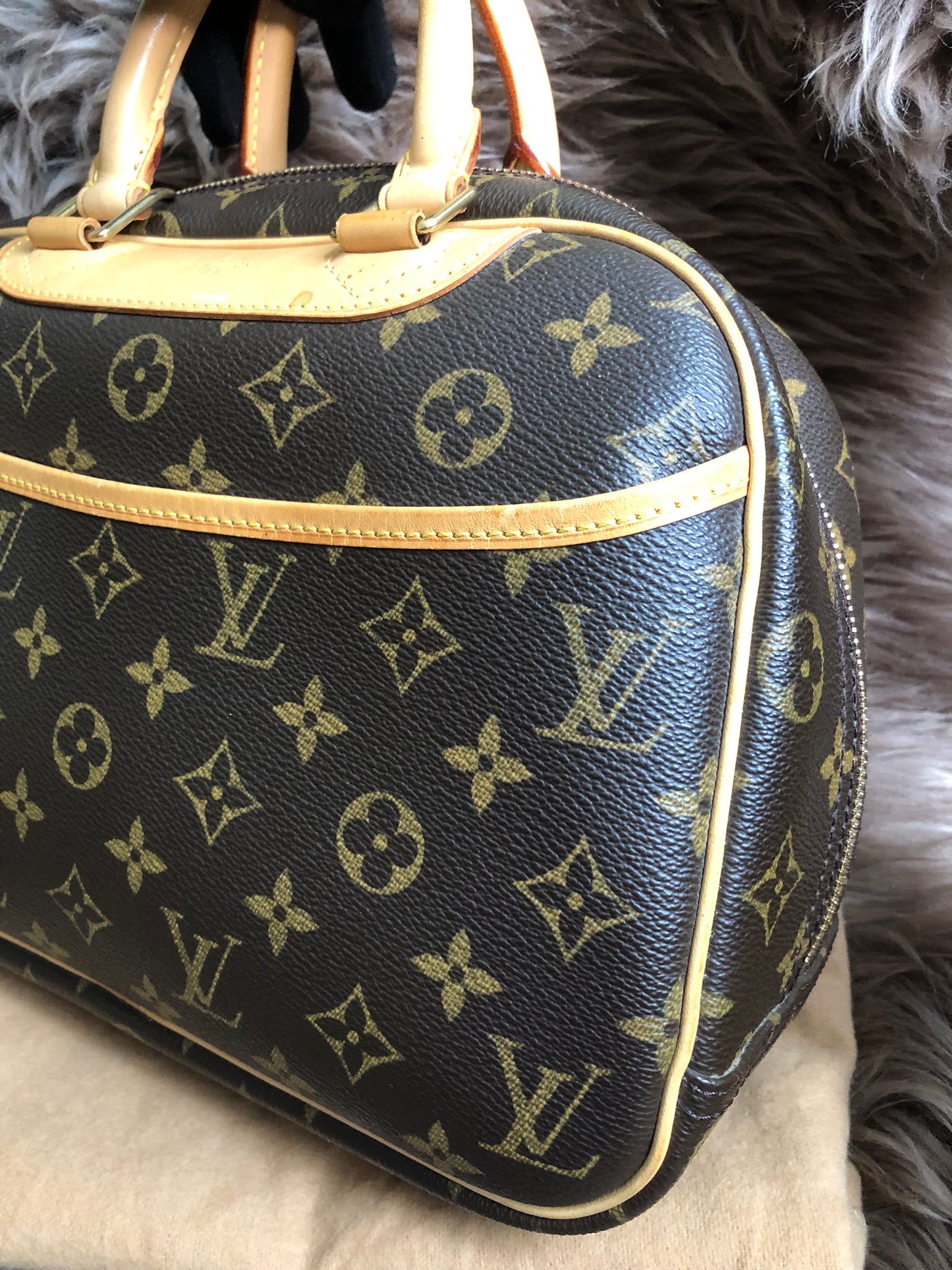Preloved LOUIS VUITTON Monogram Trouville