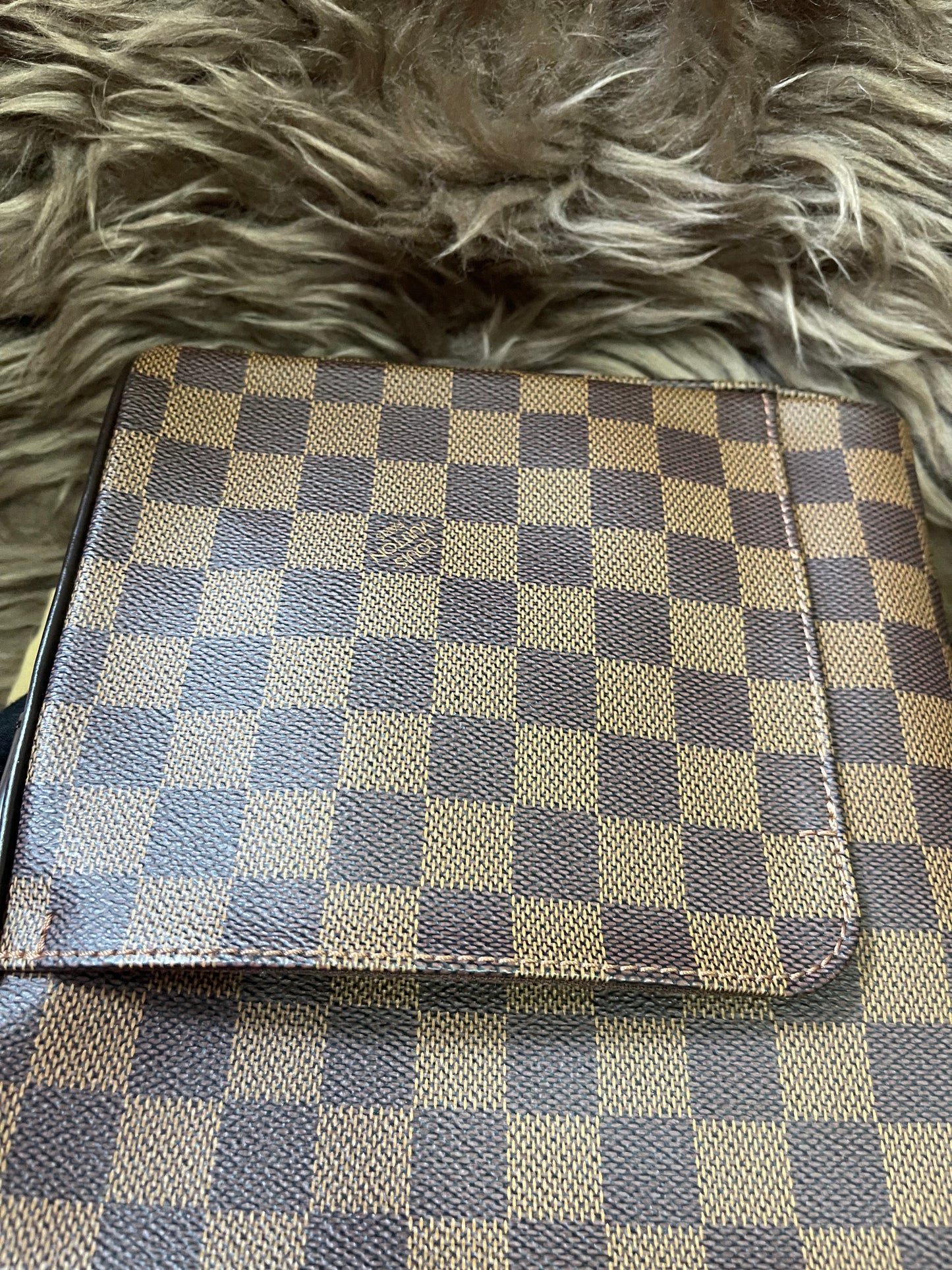 BIG DROP!! Preloved Louis Vuitton 2004 Olav PM shoulder bag