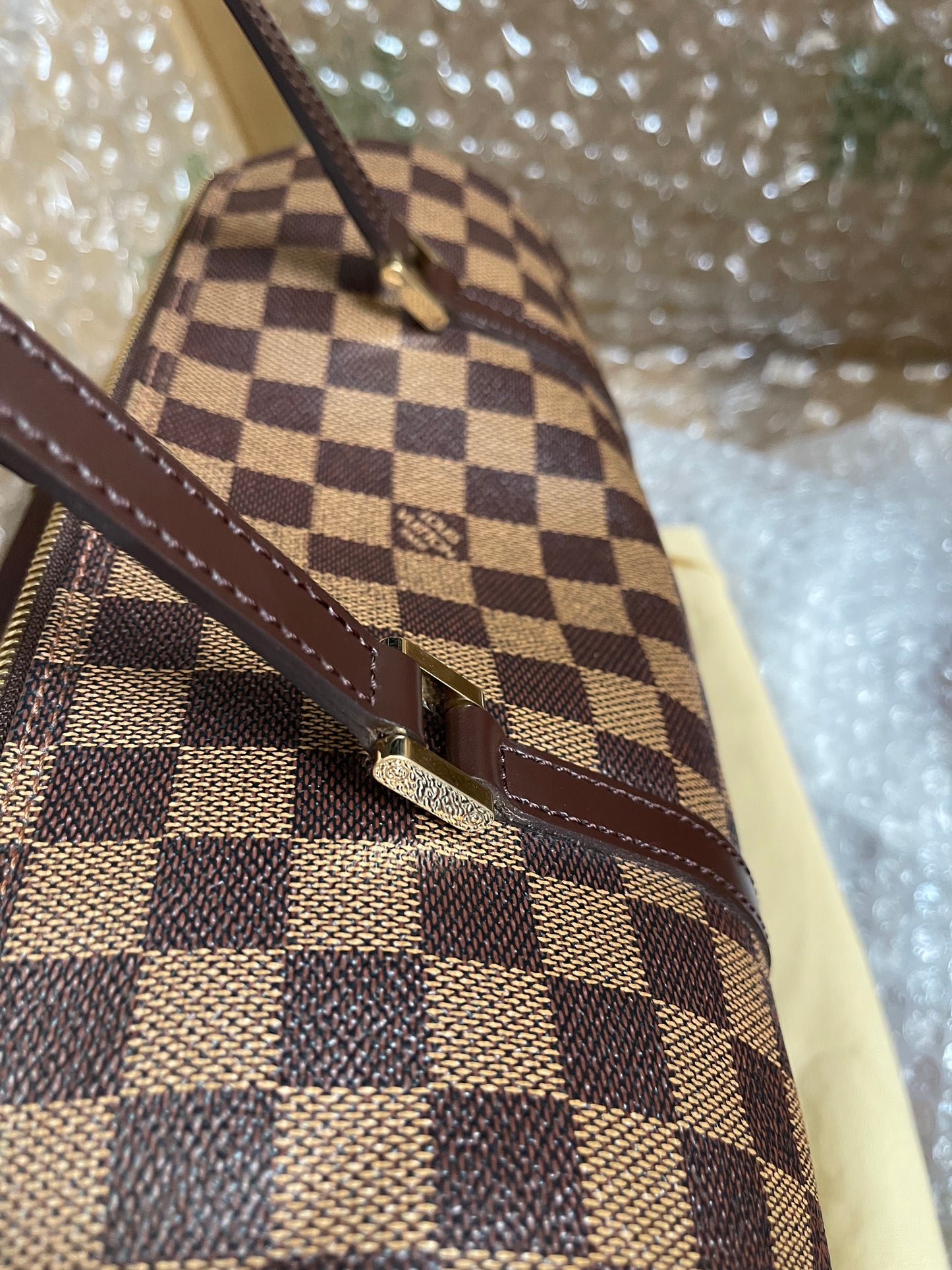 Prelove Louis Vuitton Pre-Owned
1990-2000s Papillon 30 w/provided strap