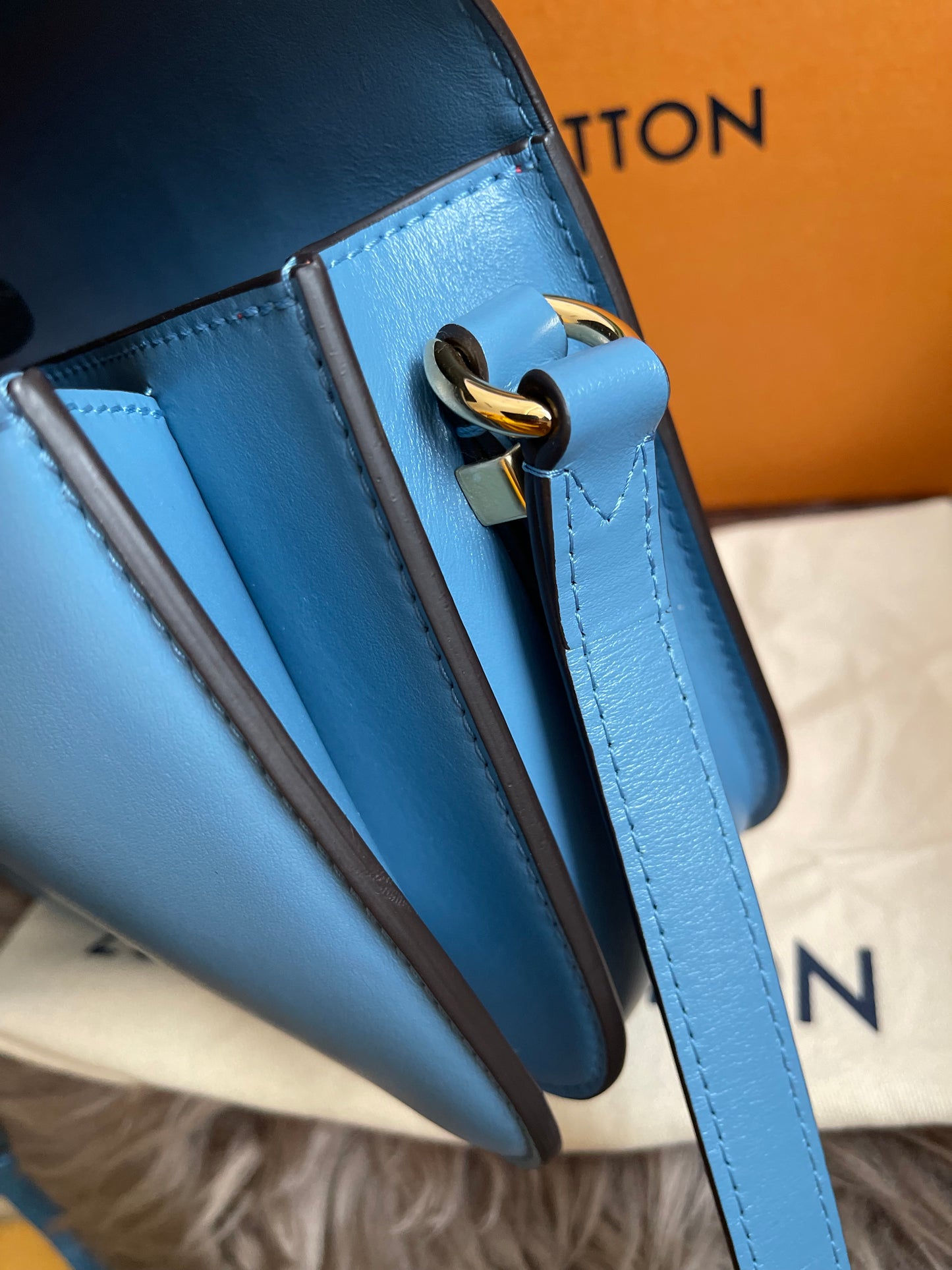 Preloved Louis Vuitton Pont 9 Bag