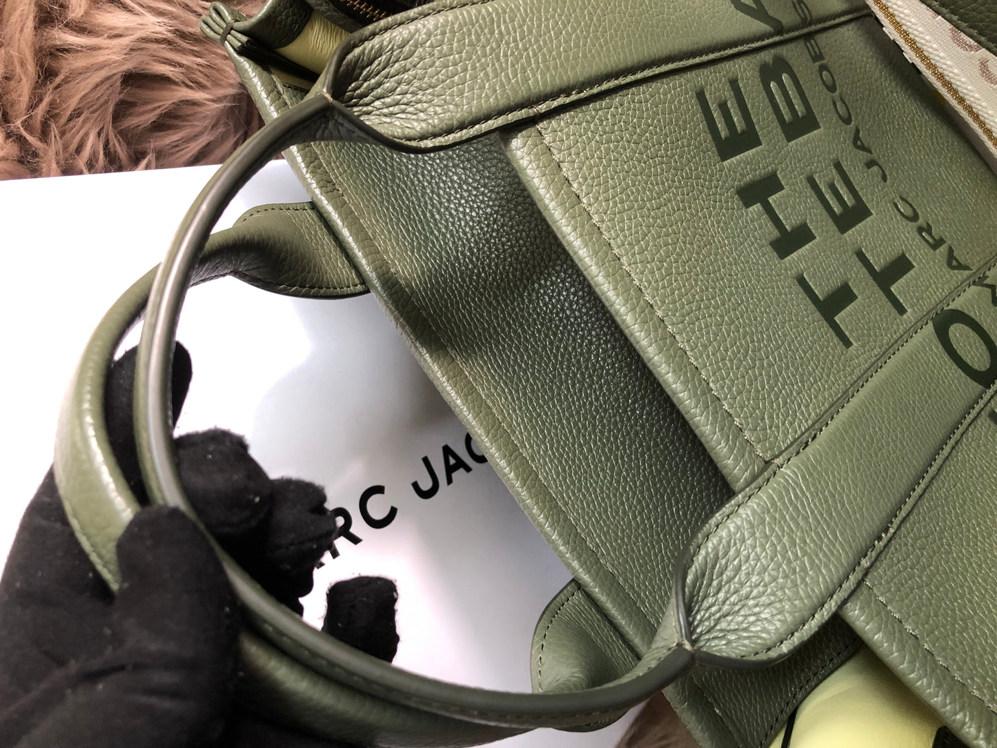 Preloved Marc Jacobs the medium leather tote bag in Green