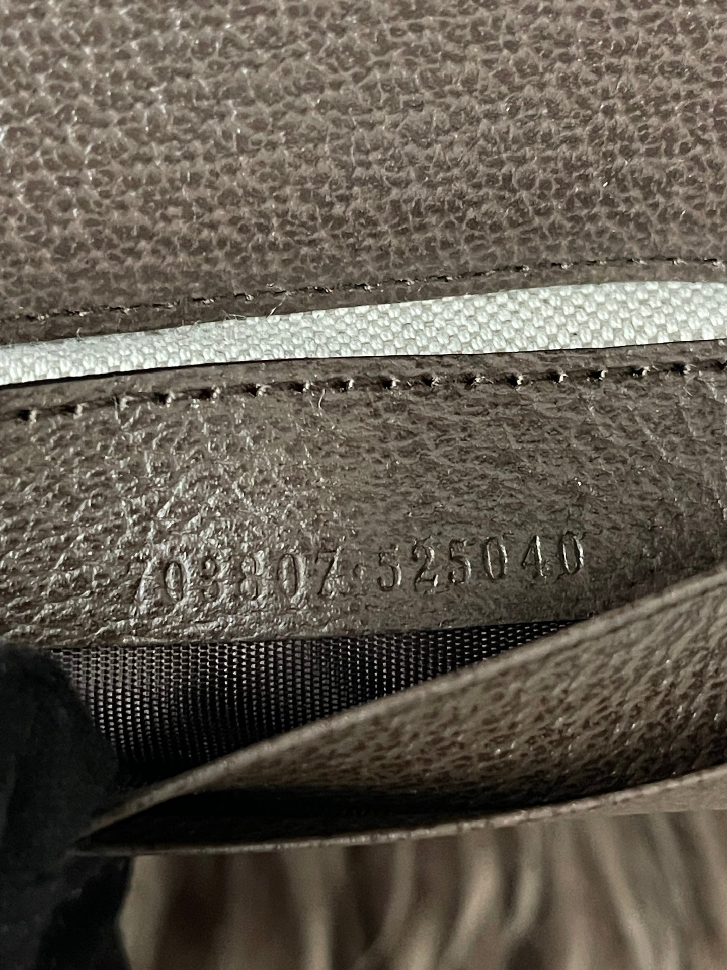 Preloved Authentic Unused Gucci Blondie Belt Bag