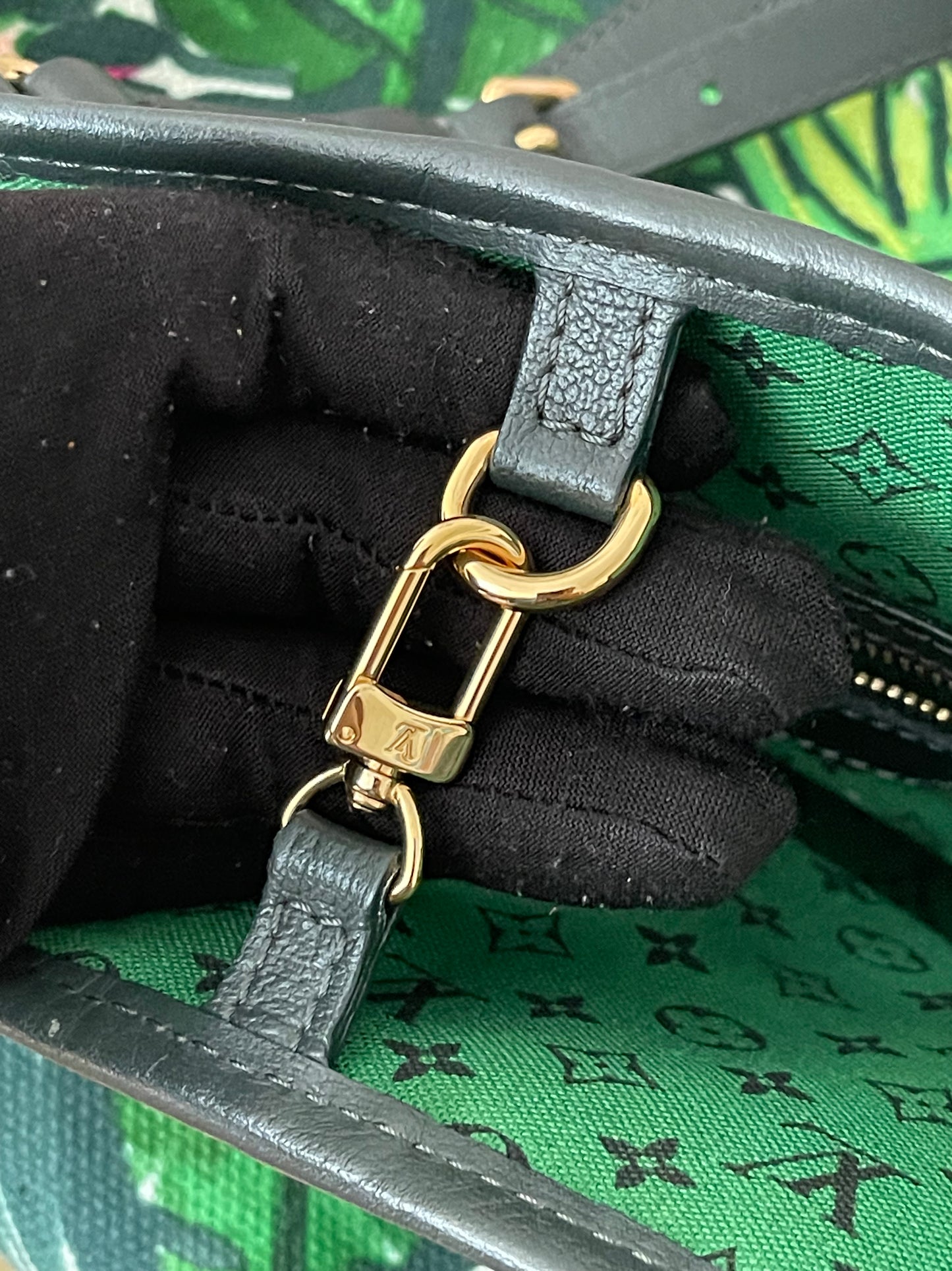 Preloved Authentic Louis Vuitton Ailleurs Adventure Cabas PM ( Limited Edition )