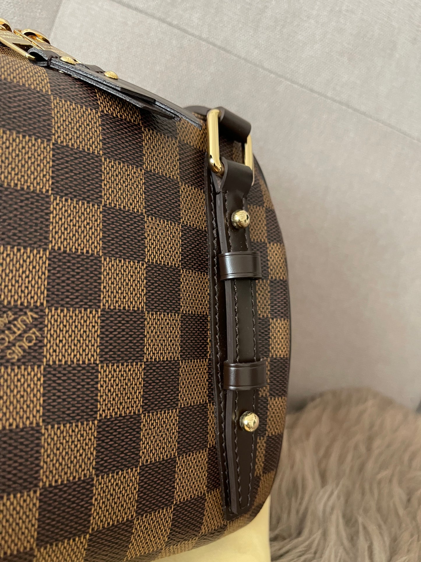 Preloved Authentic Louis Vuitton Damier Rivington PM shoulder bag