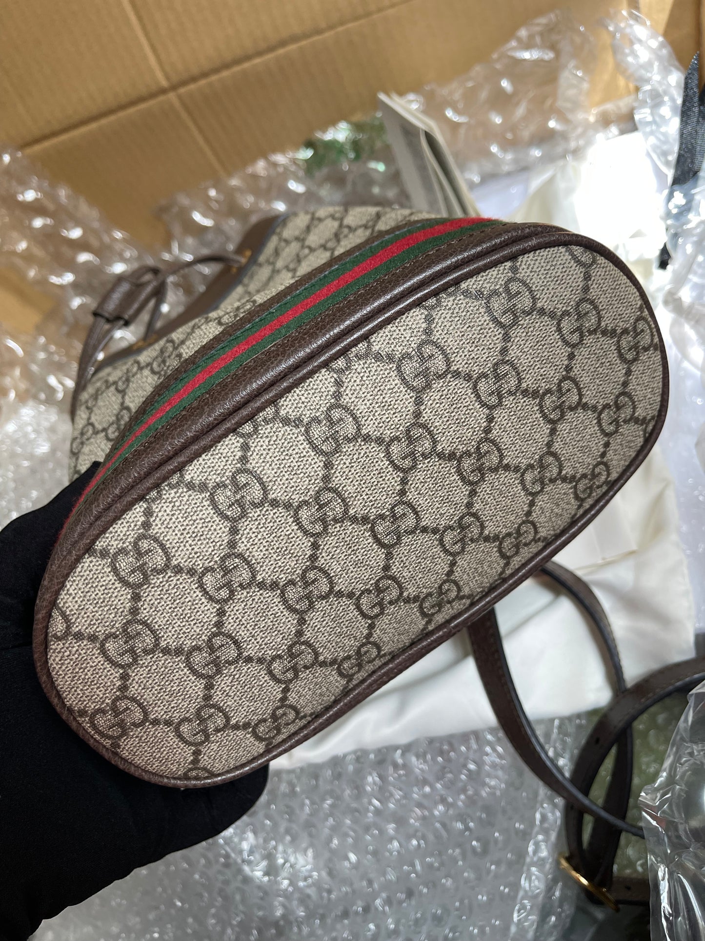 Preloved Gucci Ophidia small bucket bag