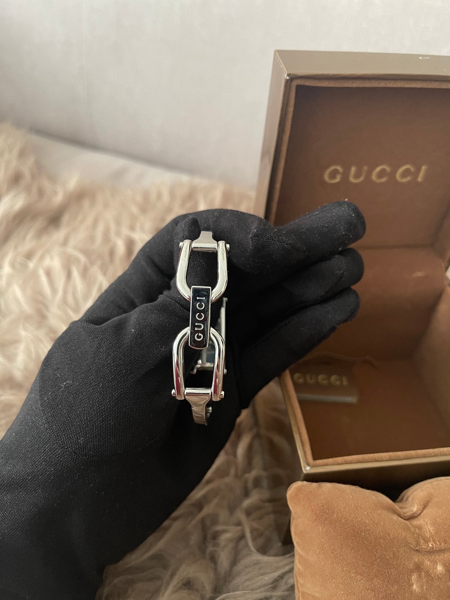 Authentic Preloved Gucci Bangle Watch