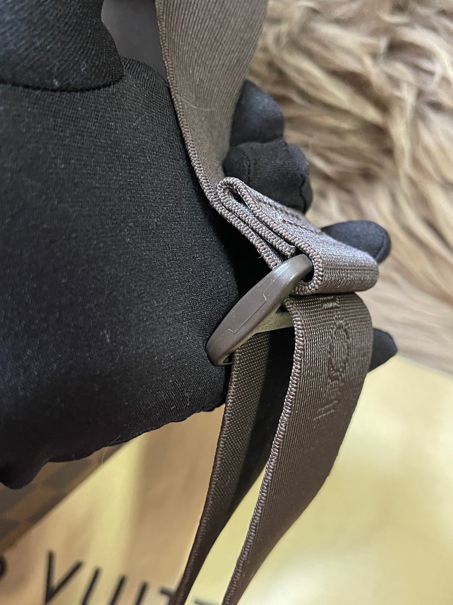 BIG DROP!! Preloved Louis Vuitton 2004 Olav PM shoulder bag
