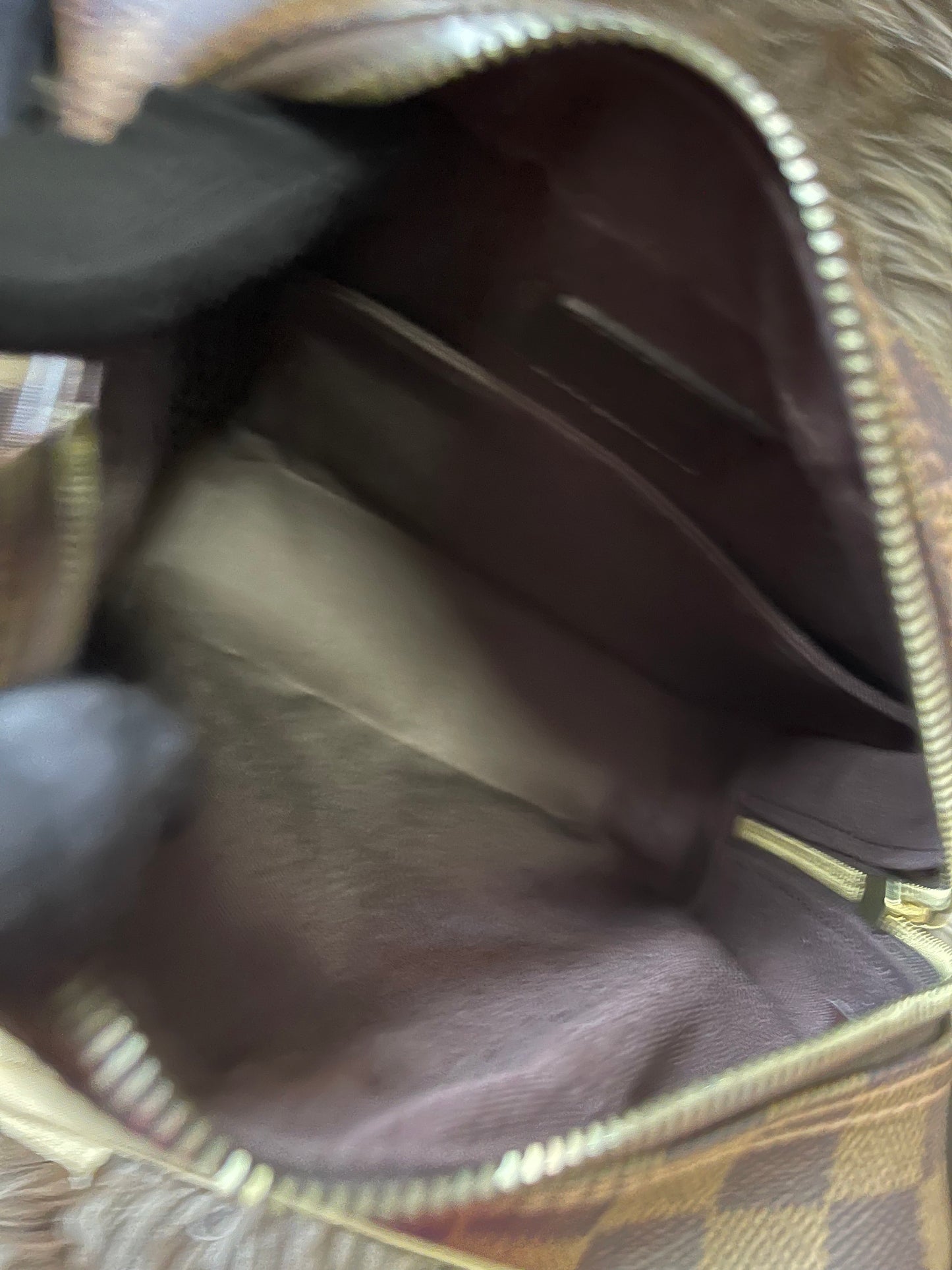 BIG DROP!! Preloved Louis Vuitton 2004 Olav PM shoulder bag
