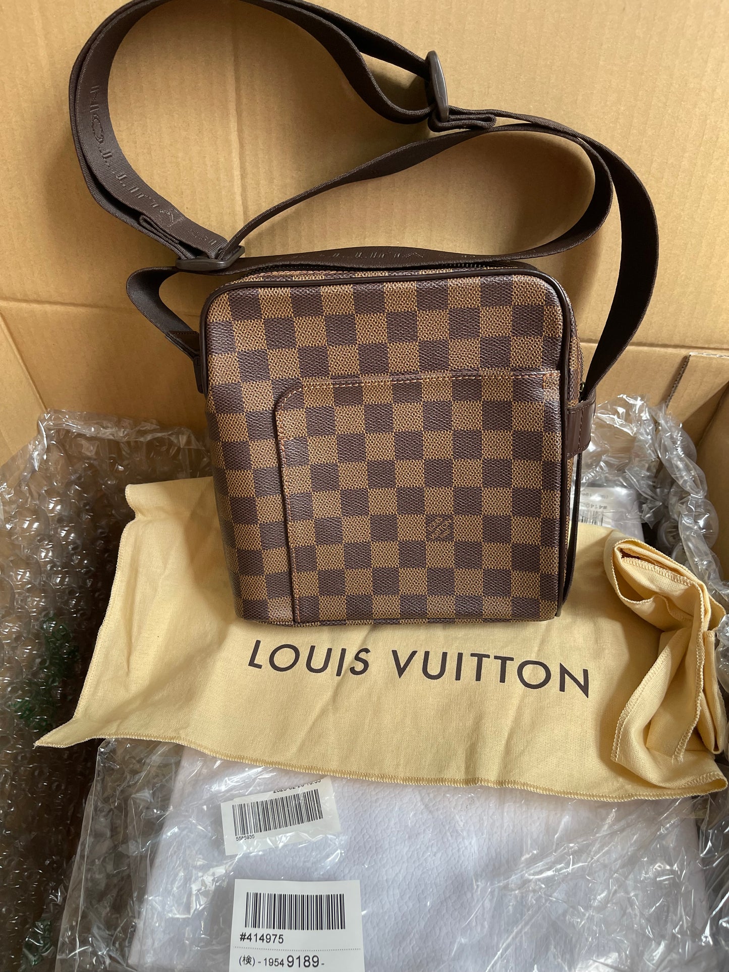 BIG DROP!! Preloved Louis Vuitton 2004 Olav PM shoulder bag