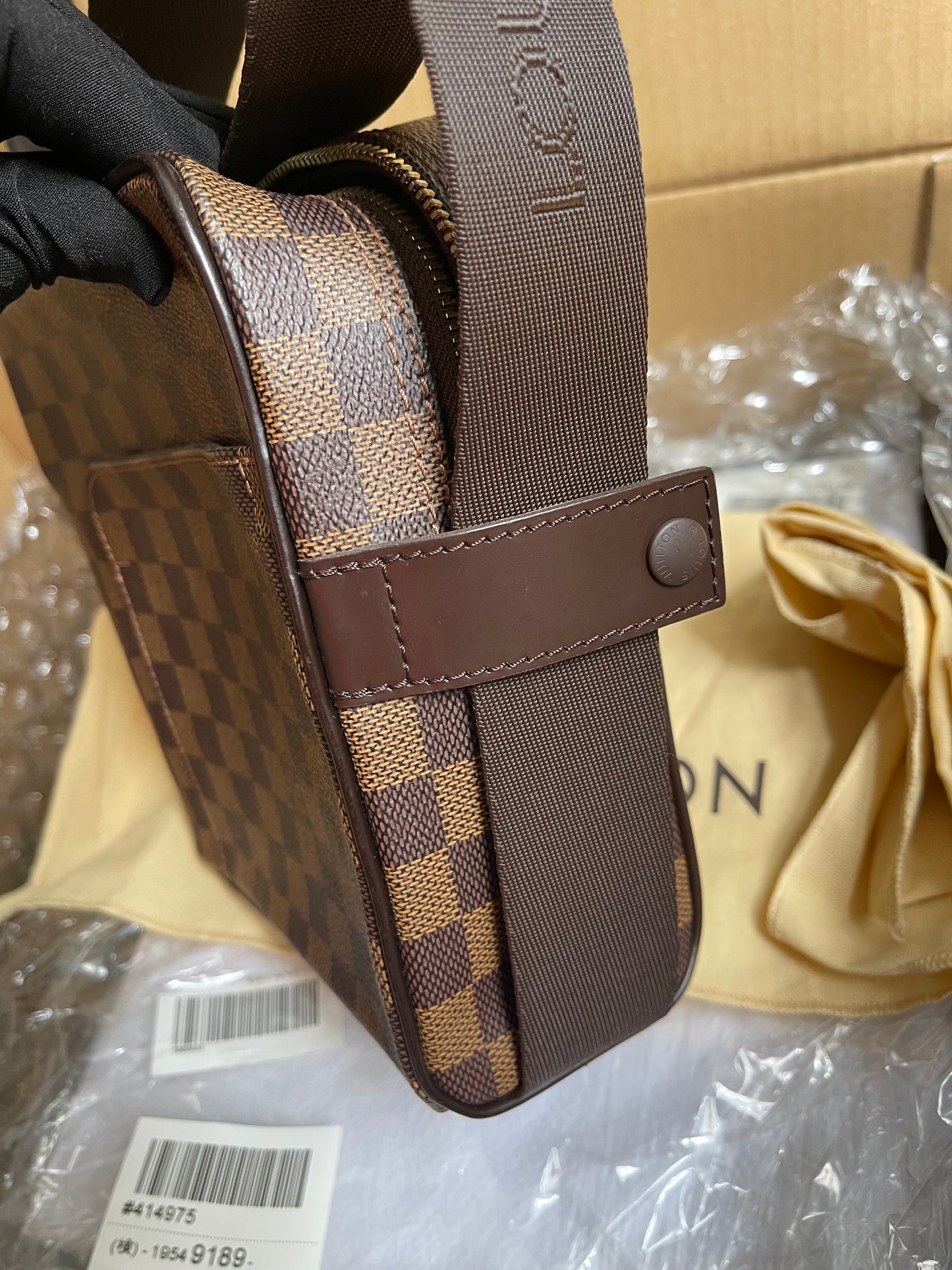 BIG DROP!! Preloved Louis Vuitton 2004 Olav PM shoulder bag