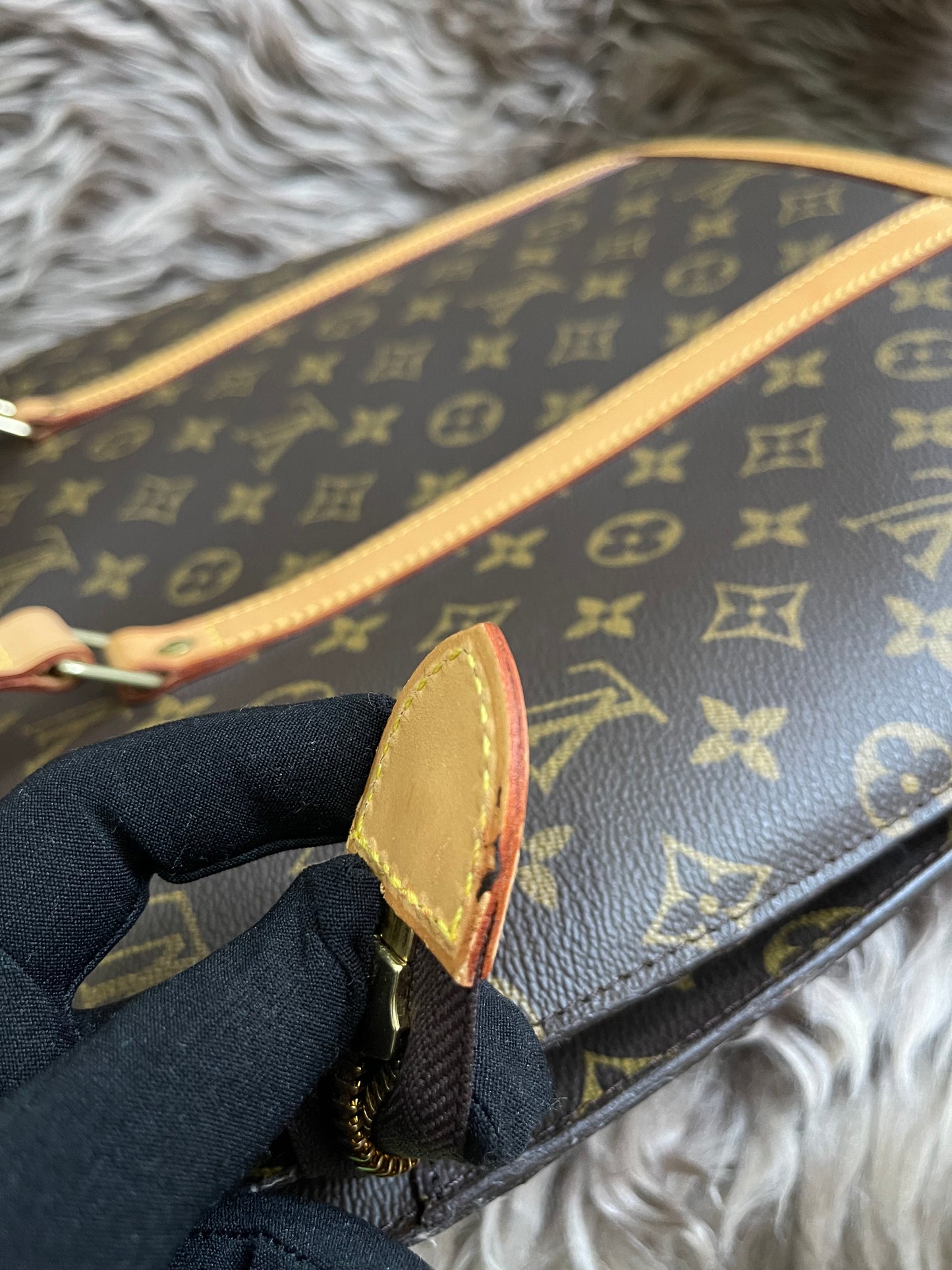 🔥 Big Drop Alert + Extra Discount! 🔥 Preloved Louis Vuitton 2006 Babylone tote bag