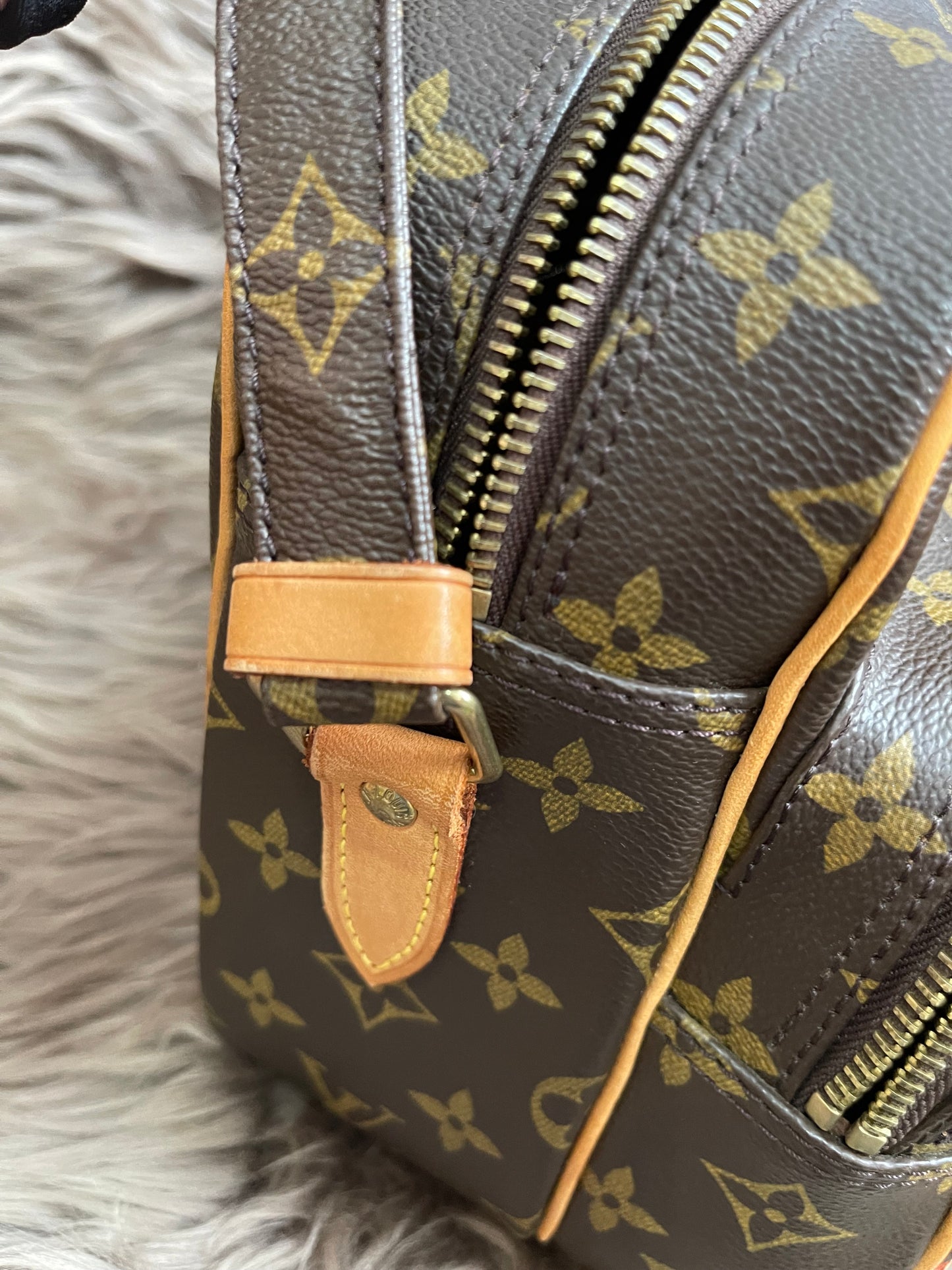 Preloved Louis Vuitton 2005 Nil messenger bag