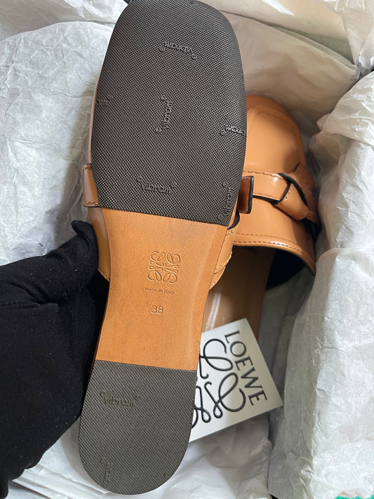 Loewe mule