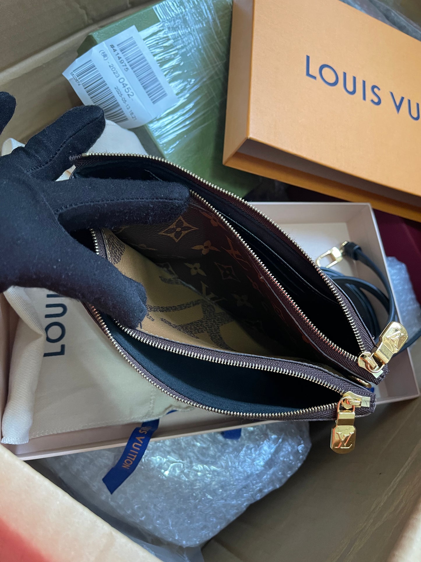 Preloved Louis Vuitton Monogram Giant Reverse Pochette Double Zip Crossbody Bag