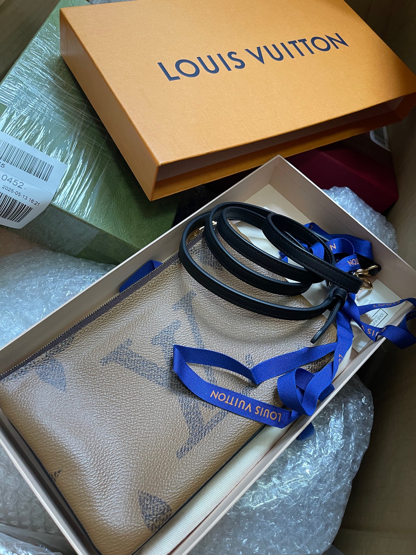 Preloved Louis Vuitton Monogram Giant Reverse Pochette Double Zip Crossbody Bag