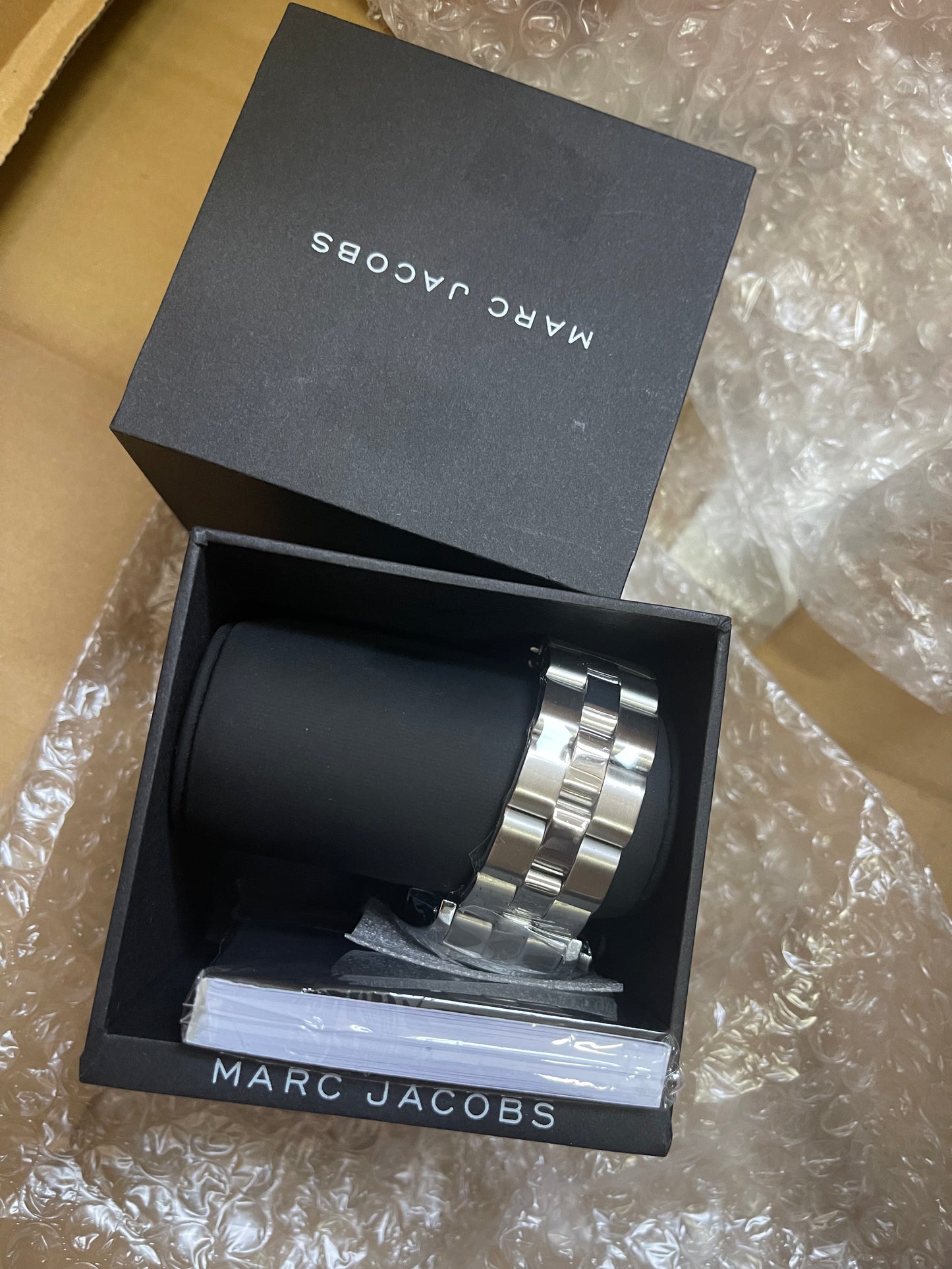 Preloved Unused Marc Jacobs MBM3100 Watch