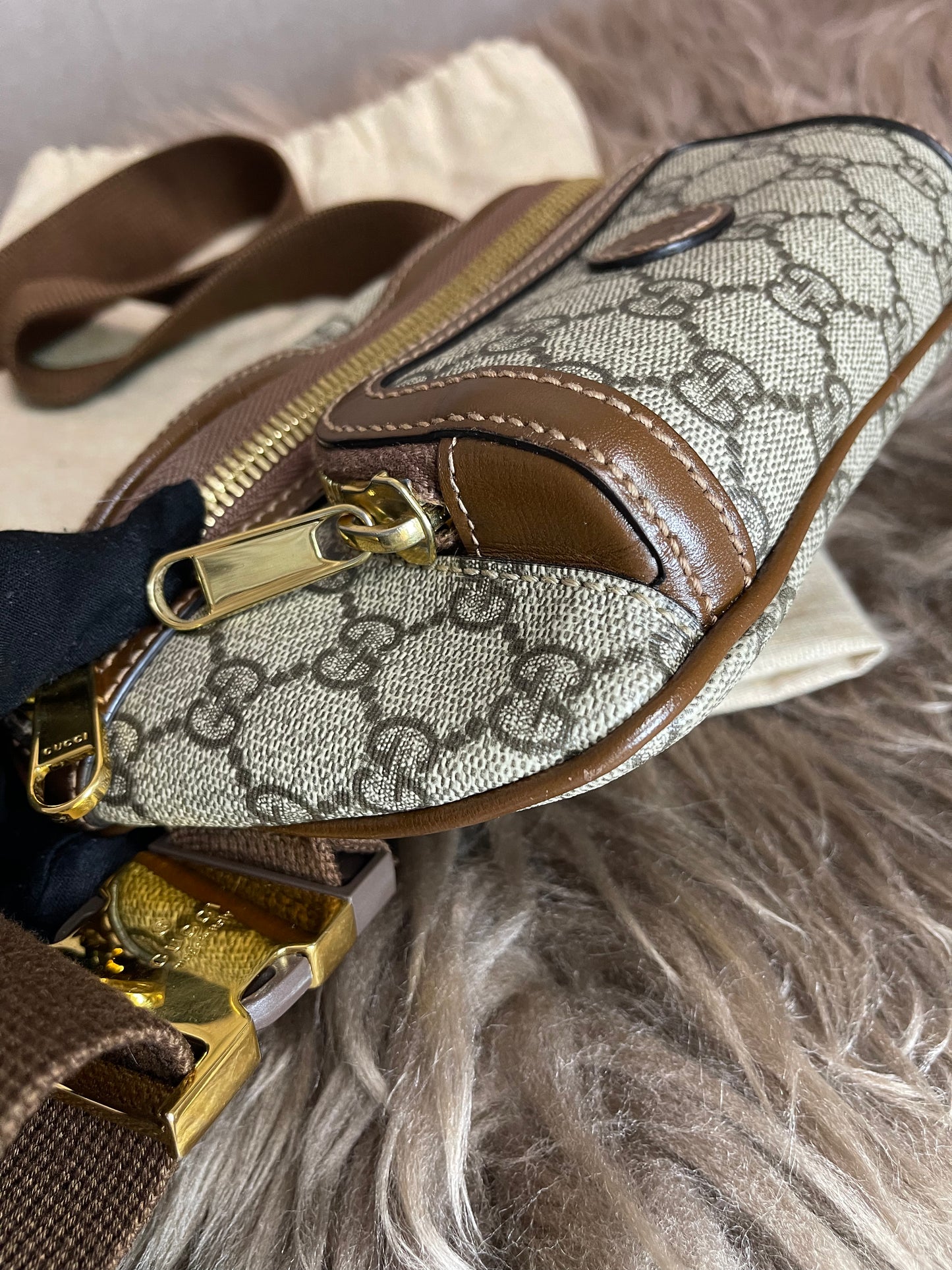 Preloved Gucci Mini Belt Bag – GG Supreme Canvas