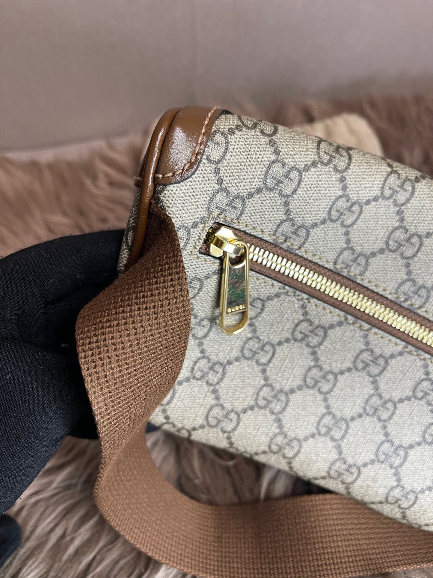 Preloved Gucci Mini Belt Bag – GG Supreme Canvas