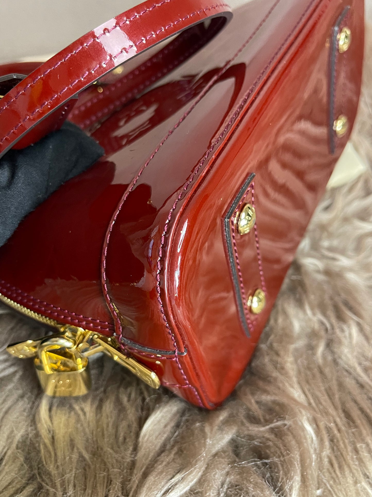 Preloved Louis Vuitton Vernis Alma BB – Red