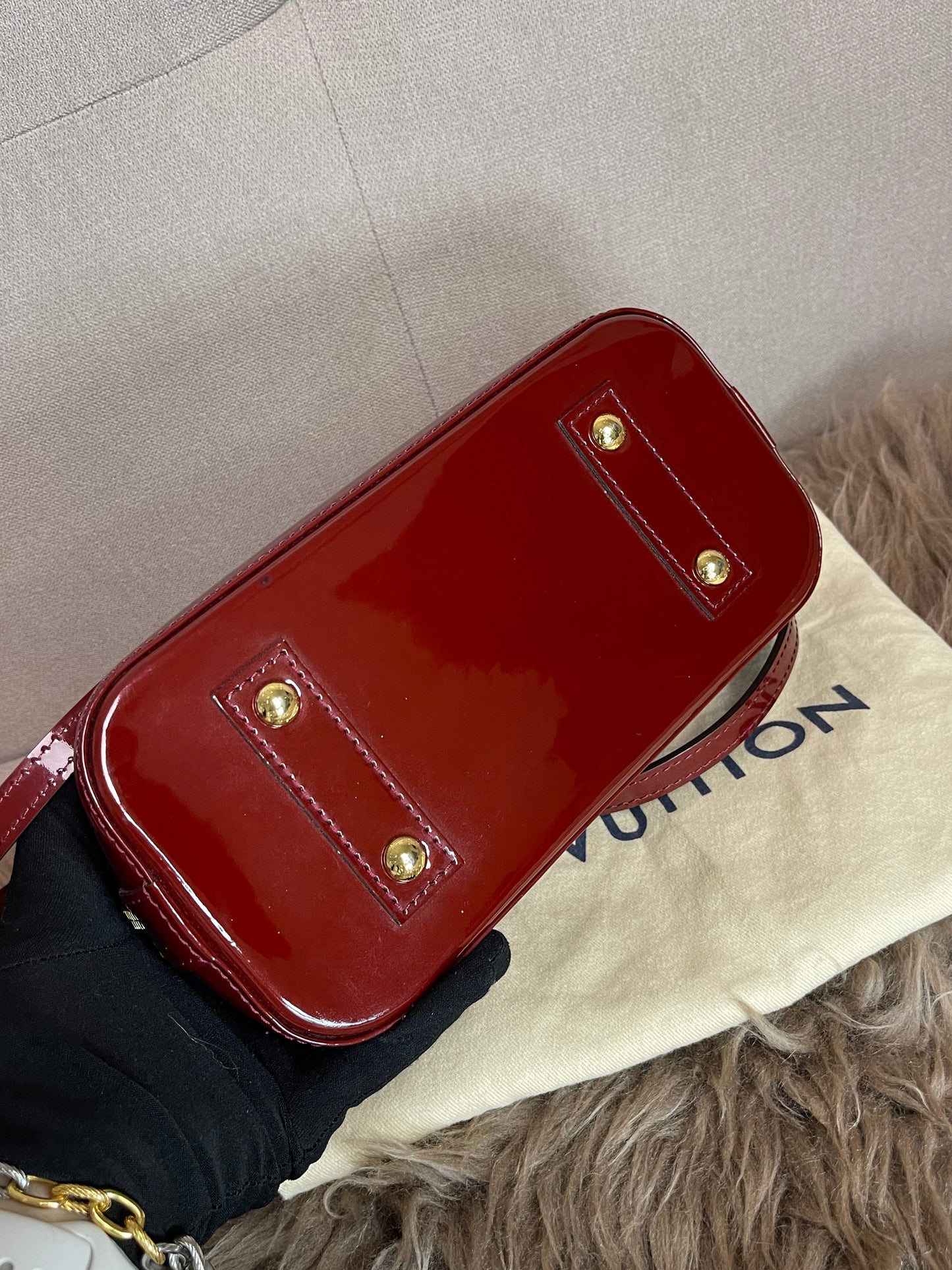 Preloved Louis Vuitton Vernis Alma BB – Red