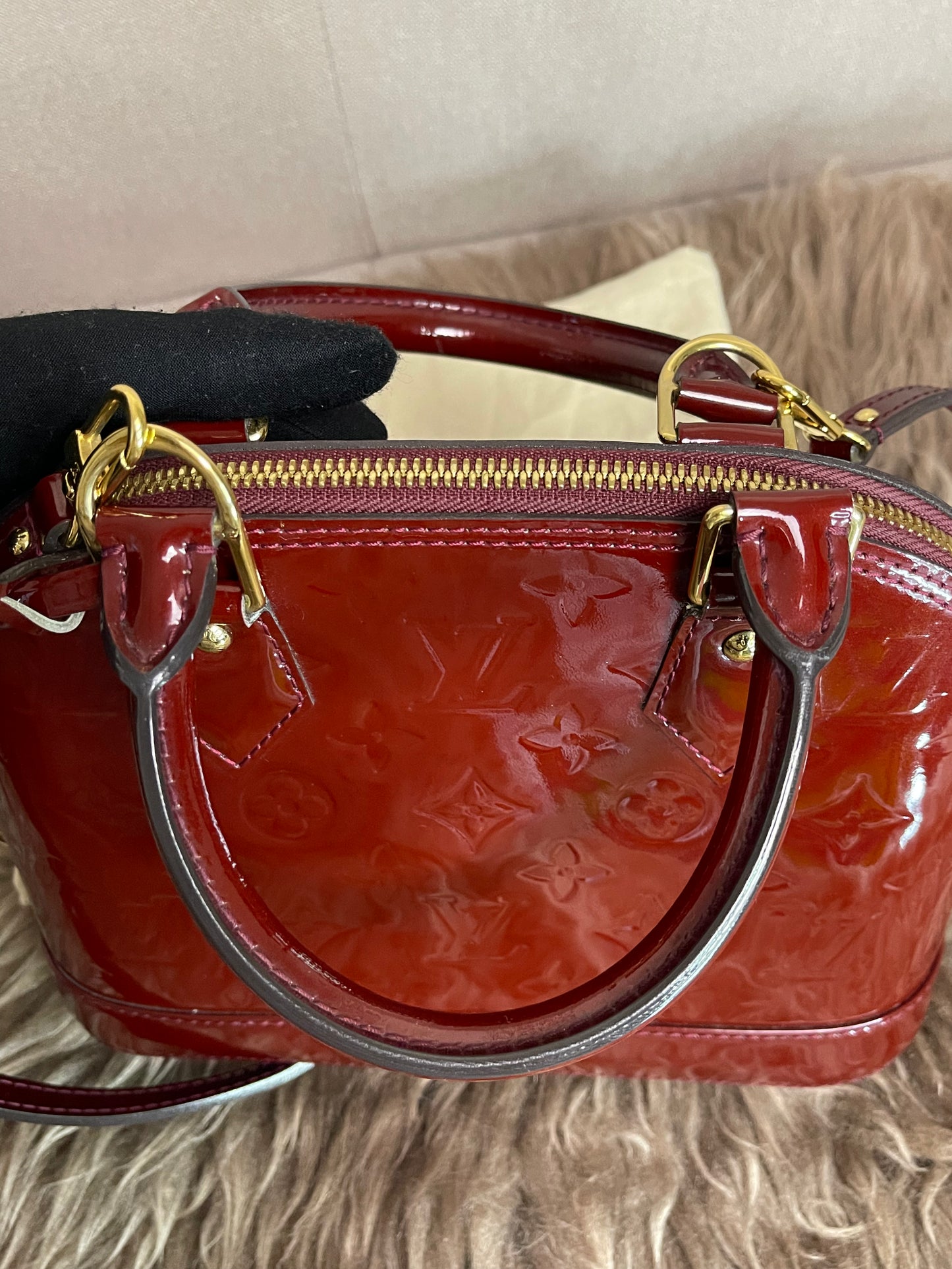 Preloved Louis Vuitton Vernis Alma BB – Red