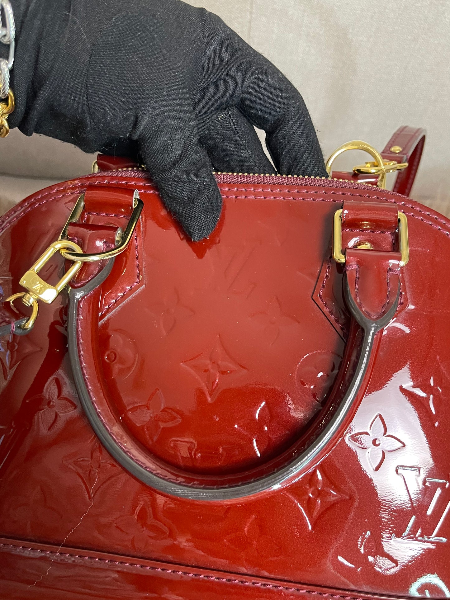 Preloved Louis Vuitton Vernis Alma BB – Red