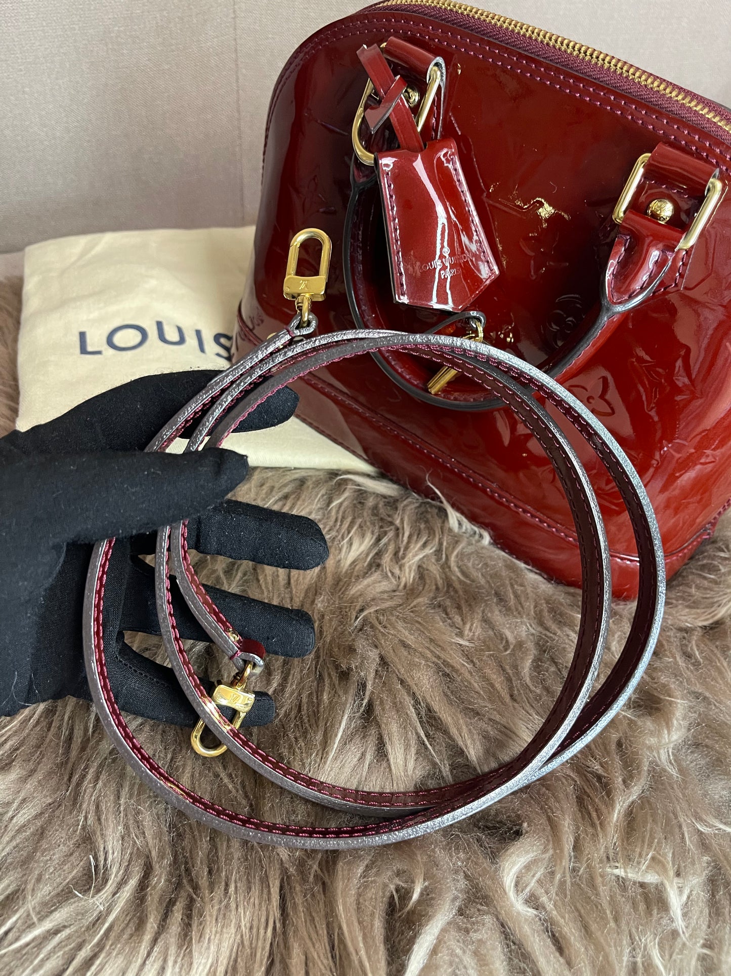 Preloved Louis Vuitton Vernis Alma BB – Red