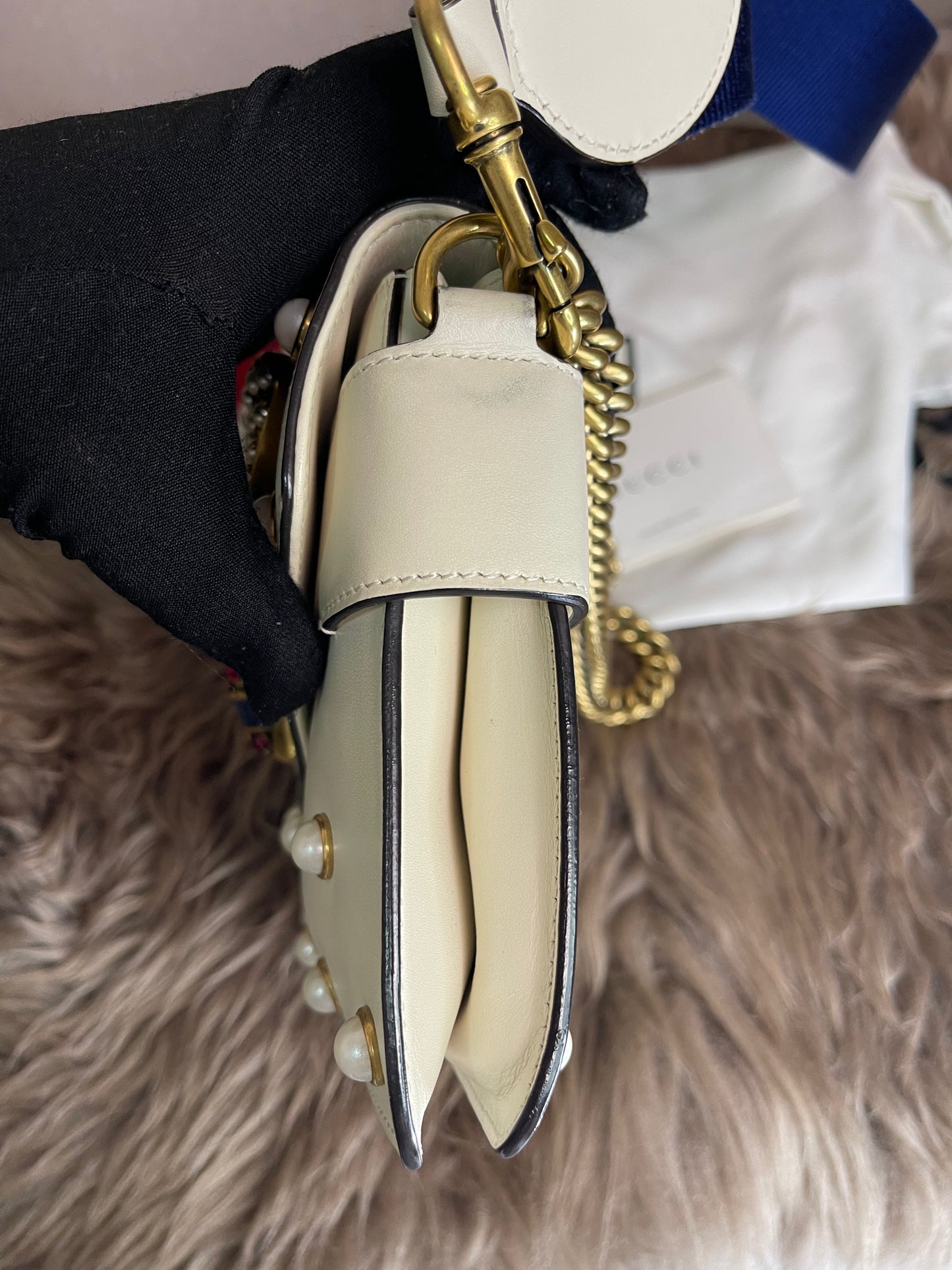 Preloved Gucci Bee Pearl Bag
