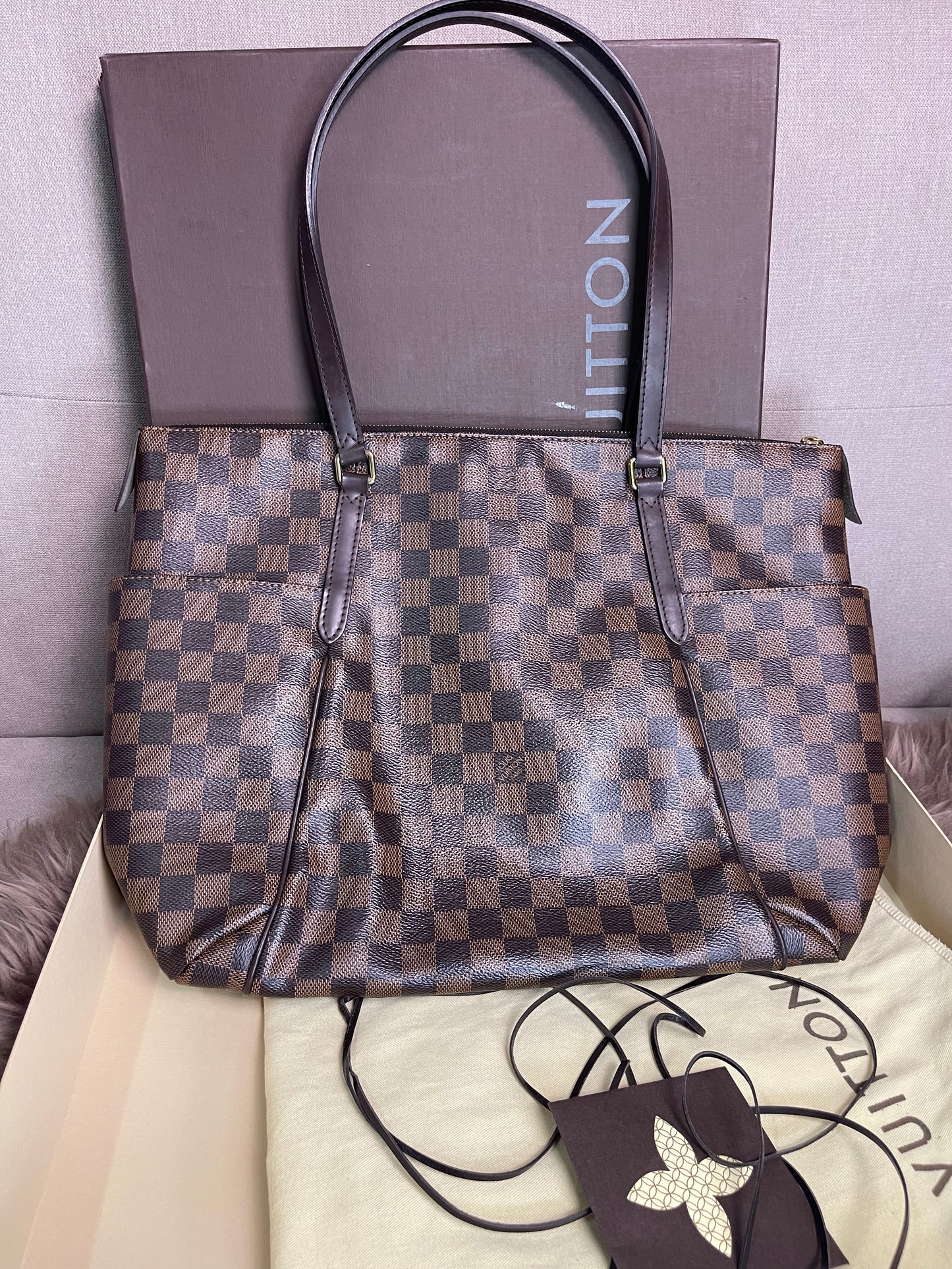 Preloved Louis Vuitton Totally Tote – Damier Ebene
