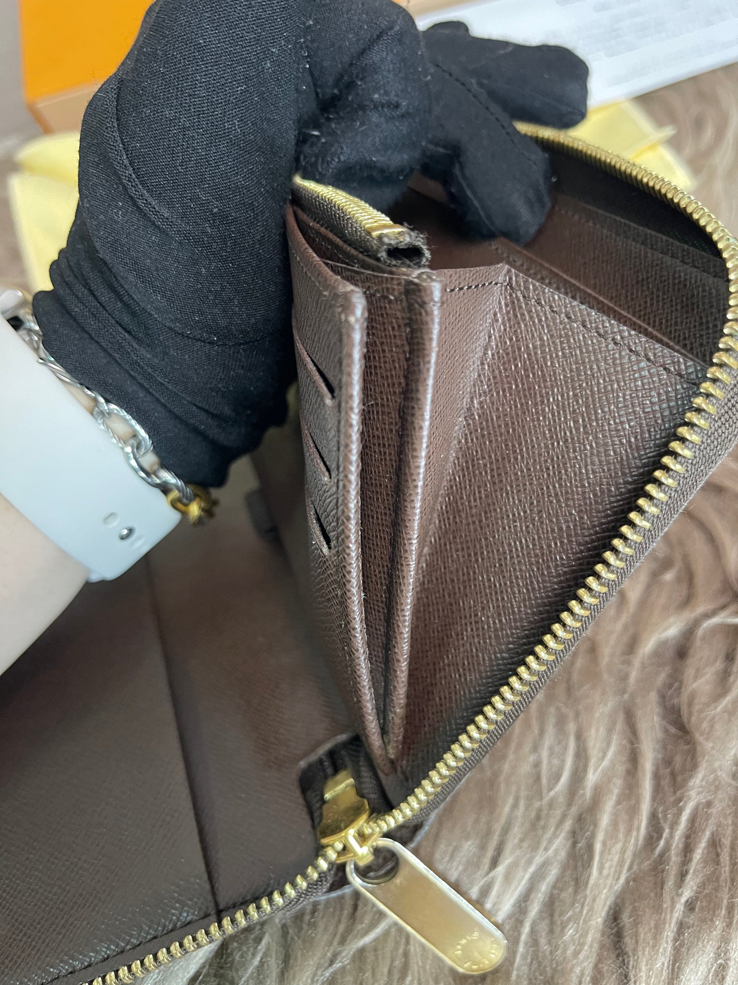 Preloved Louis Vuitton Wallet Organizer
