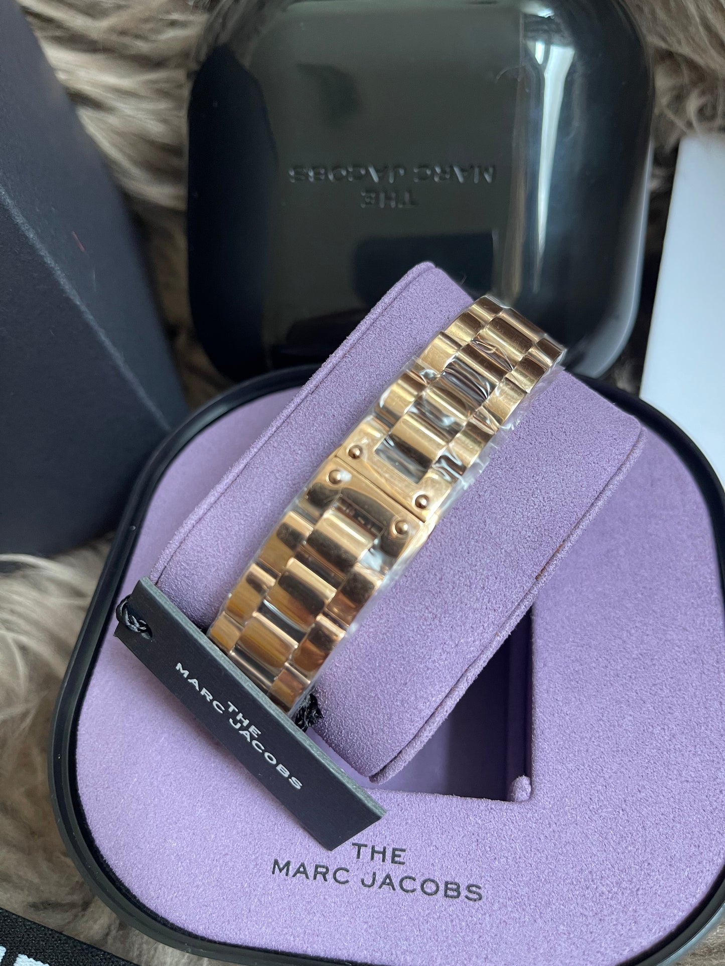 Unused Marc Jacobs "The Round" watch