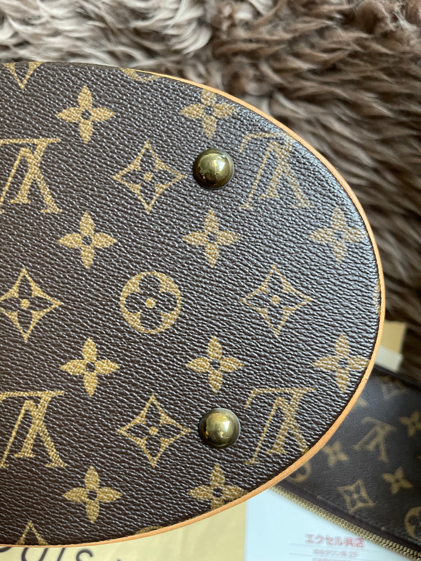 Preloved Louis Vuitton Petit Bucket Bag w/pouch