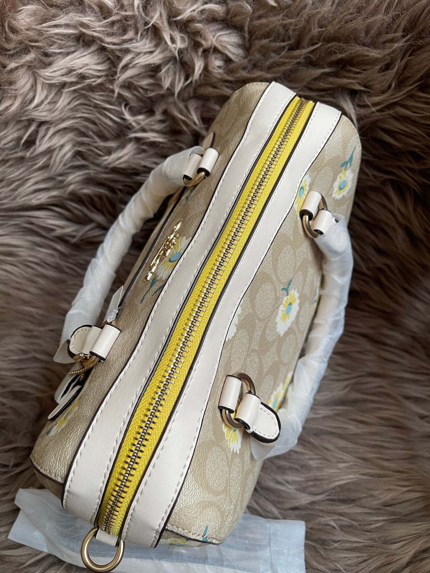 Unused Coach C2849 Rowan Satchel in Signature Canvas with Daisy Print
