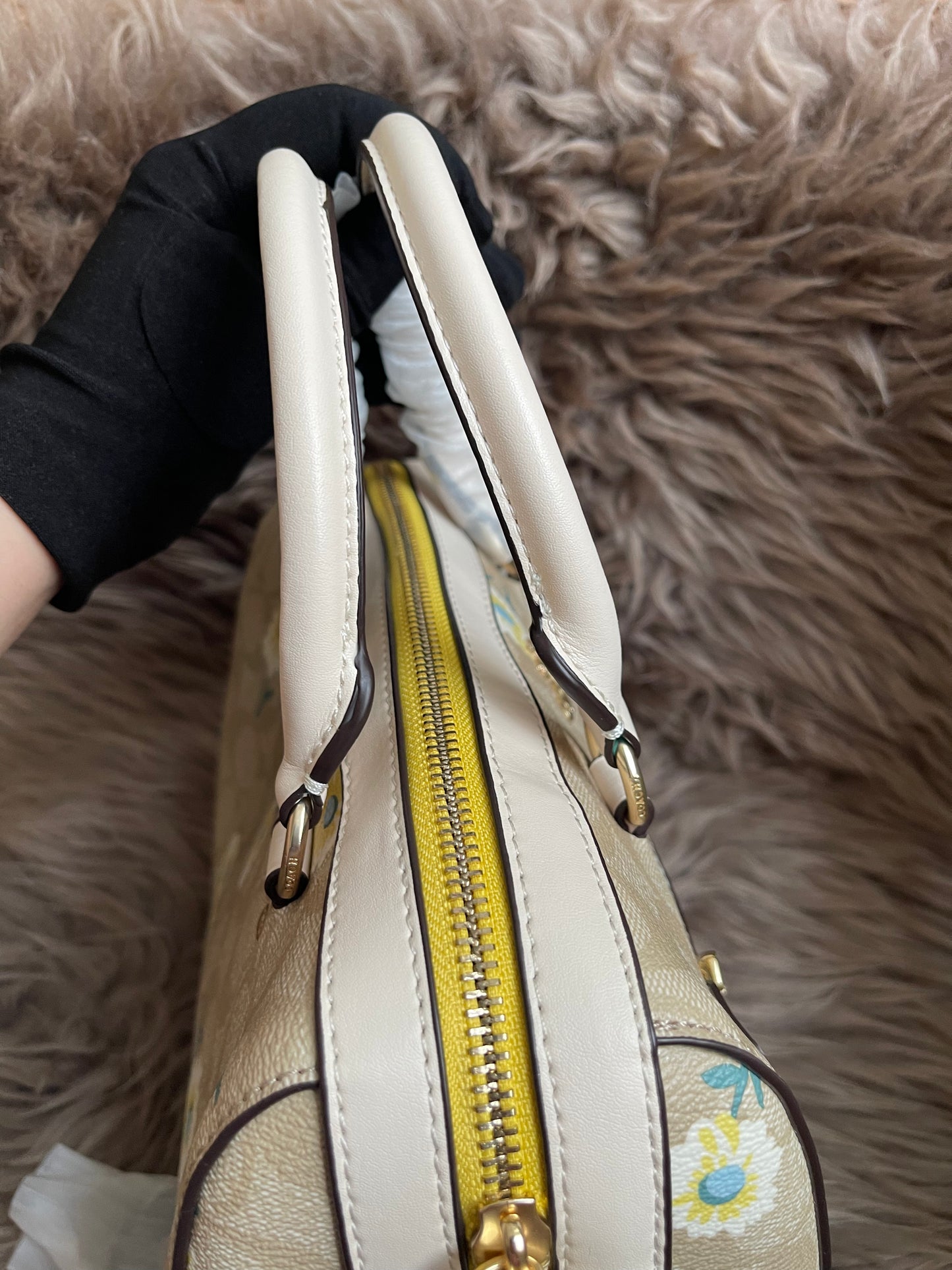 Unused Coach C2849 Rowan Satchel in Signature Canvas with Daisy Print