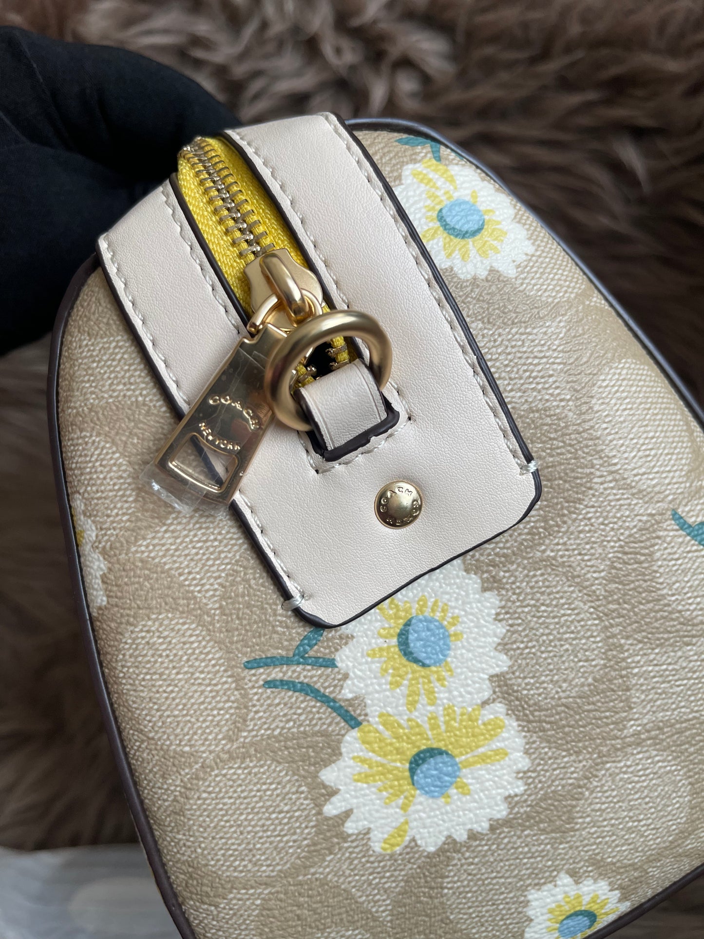 Unused Coach C2849 Rowan Satchel in Signature Canvas with Daisy Print