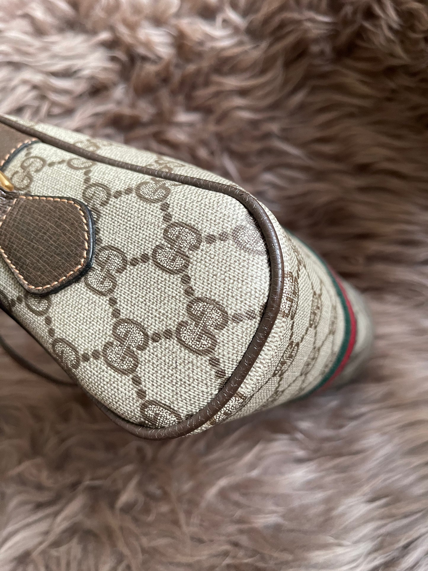 Preloved Vintage Gucci Ophidia or Sherry Line shoulder bag