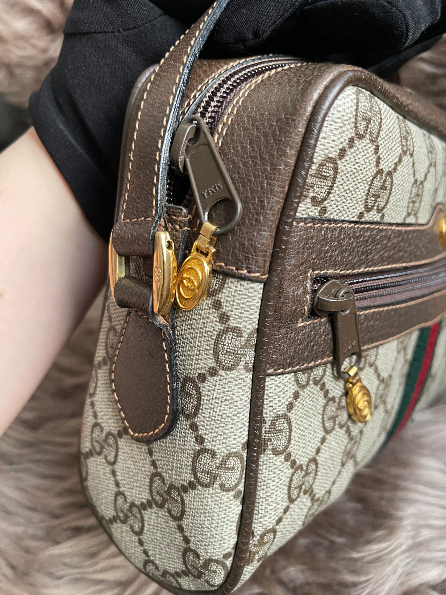 Preloved Vintage Gucci Ophidia or Sherry Line shoulder bag