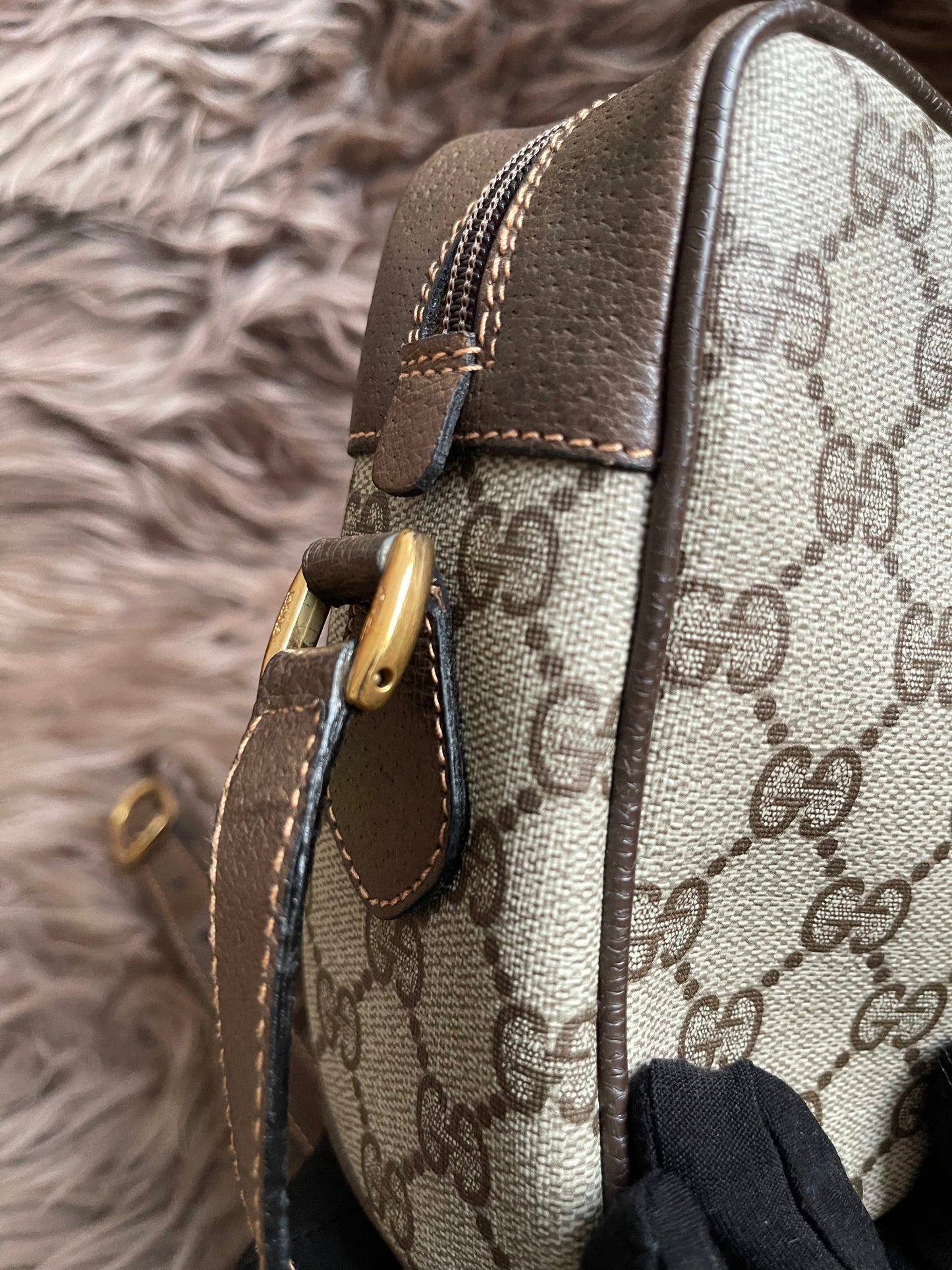 Preloved Vintage Gucci Ophidia or Sherry Line shoulder bag