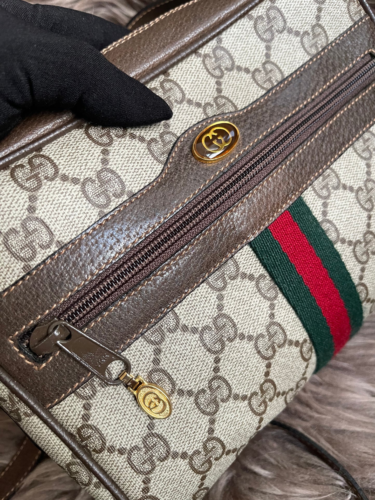 Preloved Vintage Gucci Ophidia or Sherry Line shoulder bag