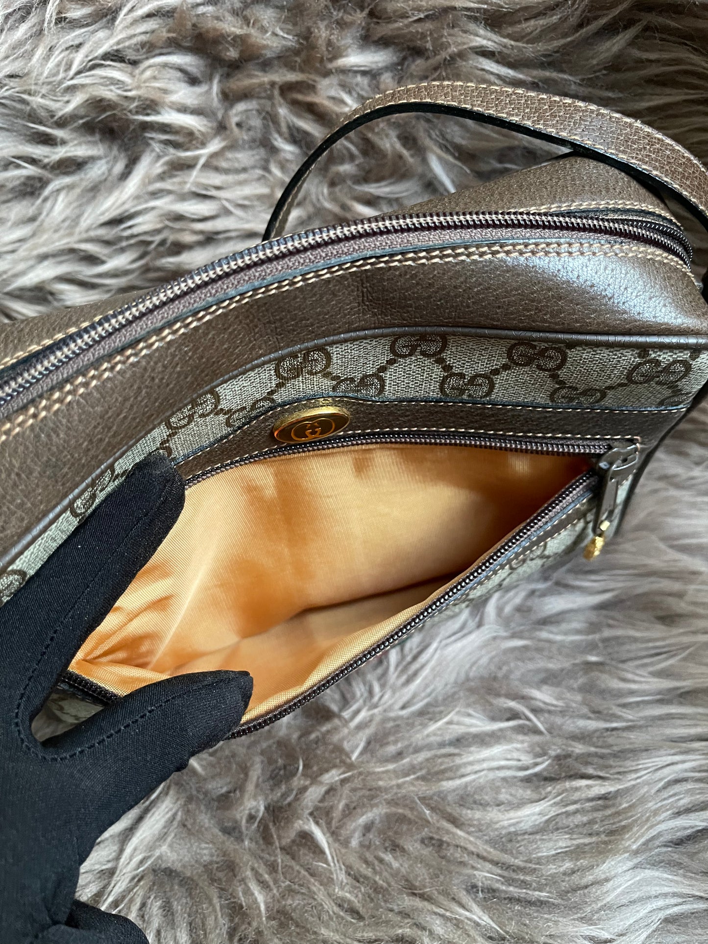 Preloved Vintage Gucci Ophidia or Sherry Line shoulder bag