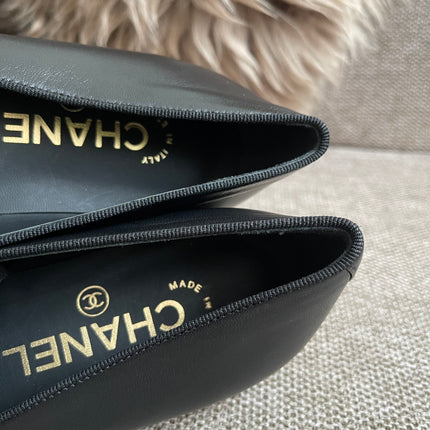 Preloved Authentic Chanel Ballet Flats — Black Lambskin & Patent Cap Toe (Size 35½)