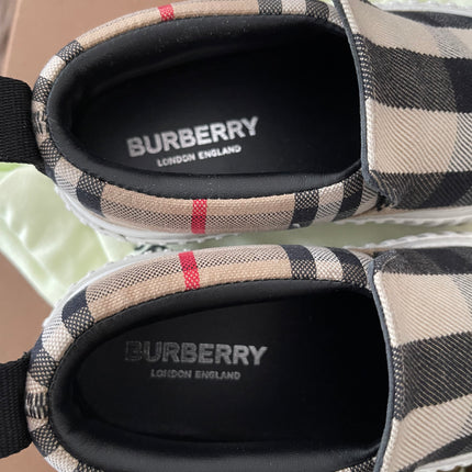 Burberry bundle set kids eur 27-28