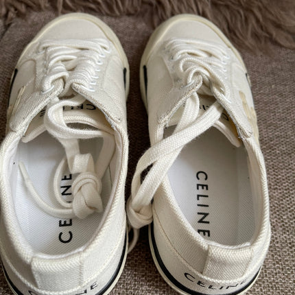 Preloved Authentic Celine Alan Sneaker with Triomphe in Canvas Off-White