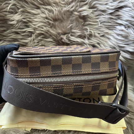 BIG DROP!! Preloved Louis Vuitton 2004 Olav PM shoulder bag