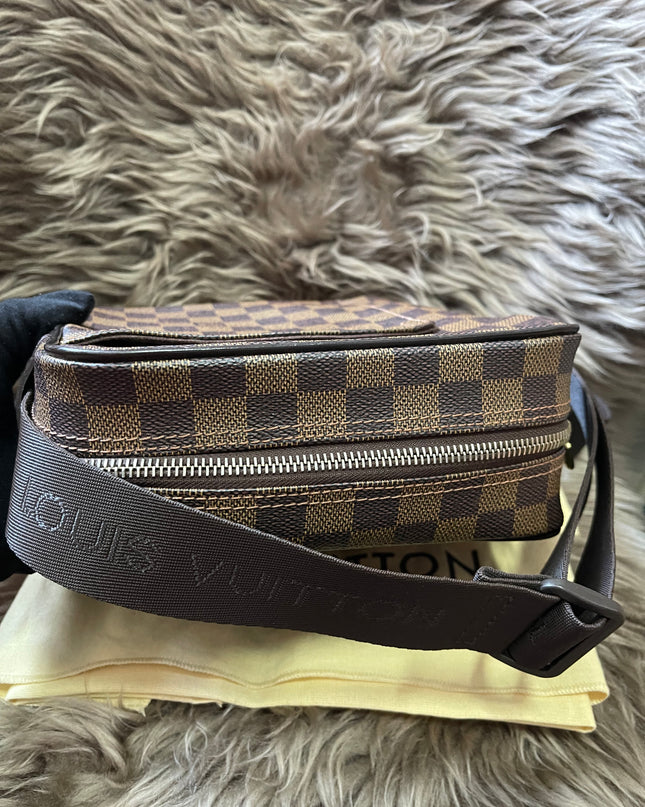 BIG DROP!! Preloved Louis Vuitton 2004 Olav PM shoulder bag